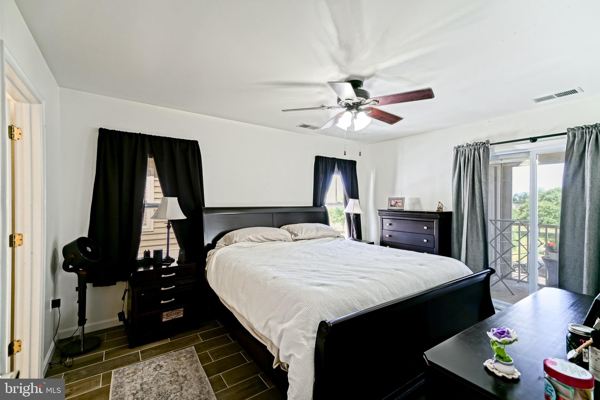 HEARTHSTONE MANOR - Residential