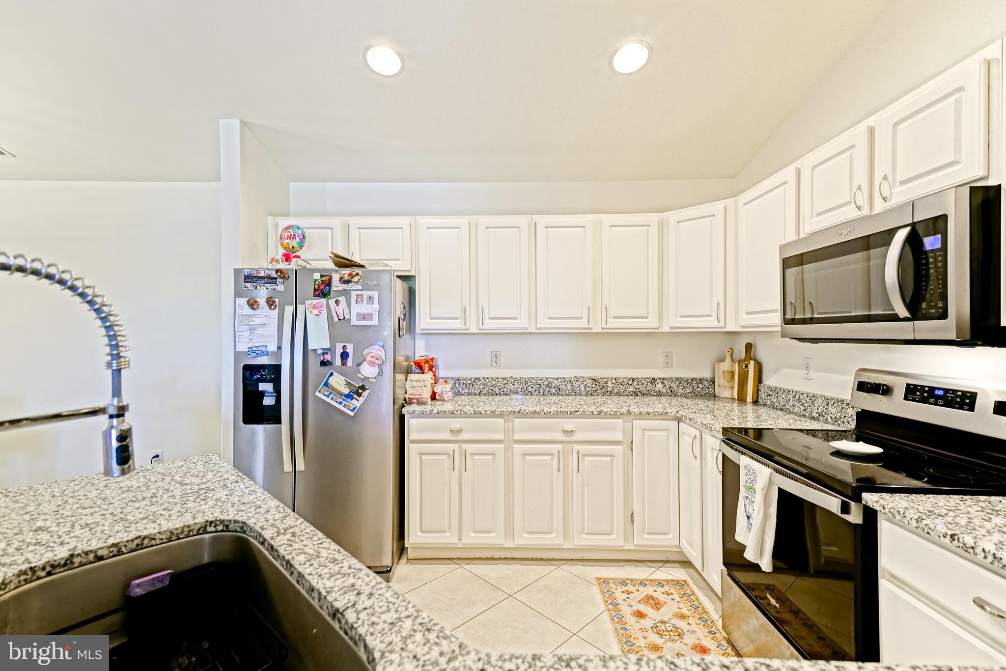 HEARTHSTONE MANOR - Residential