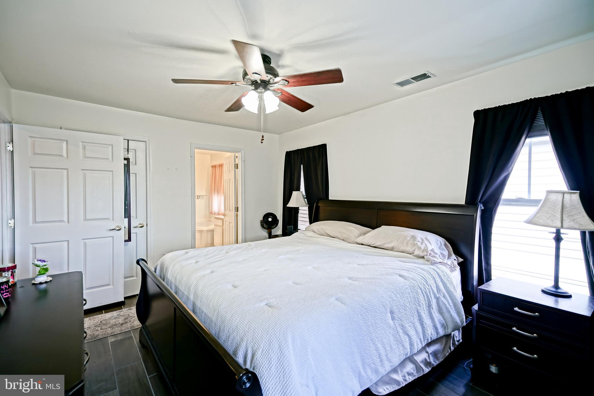 HEARTHSTONE MANOR - Residential