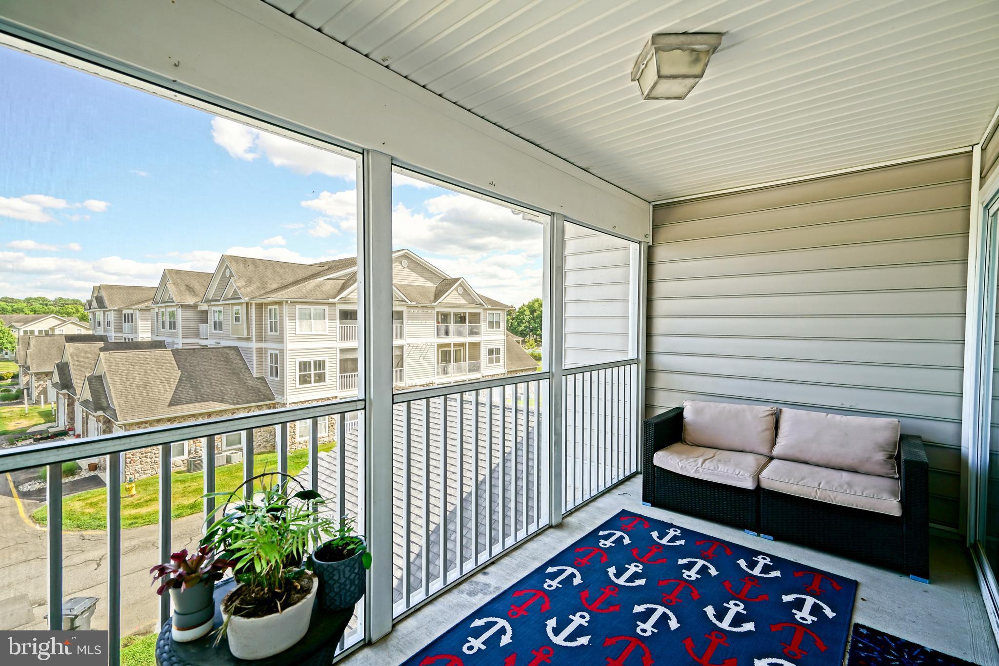 HEARTHSTONE MANOR - Residential