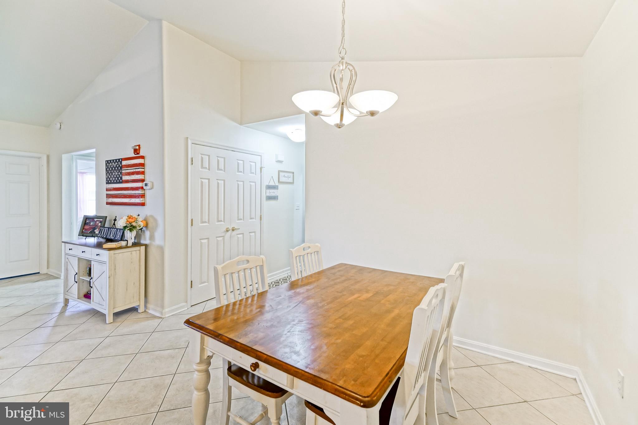 HEARTHSTONE MANOR - Residential