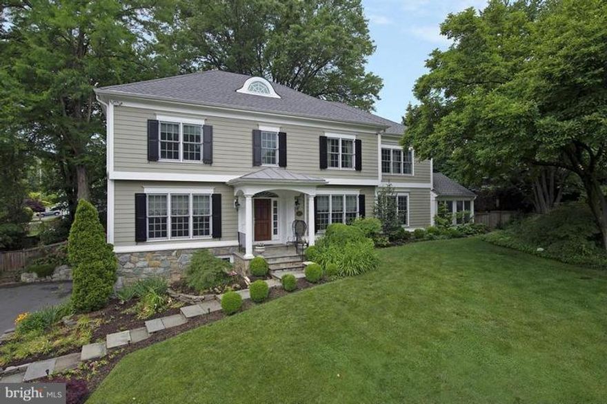 IMPROVED PRICE!  This expansive center hall colonial located on a quiet cul-de-sac has all the bells and whistles - hardwood floors, WHOLE HOUSE GENERATOR, 3-CAR side loading garage, large lot, 9' CEILINGS, Koi Pond, gourmet kitchen, 6-zoned stereo system, slate patio, Trex deck, basement theater and PHENOMENAL location in Country Club Hills! Yorktown HS pyramid.  Open Sunday 3/15