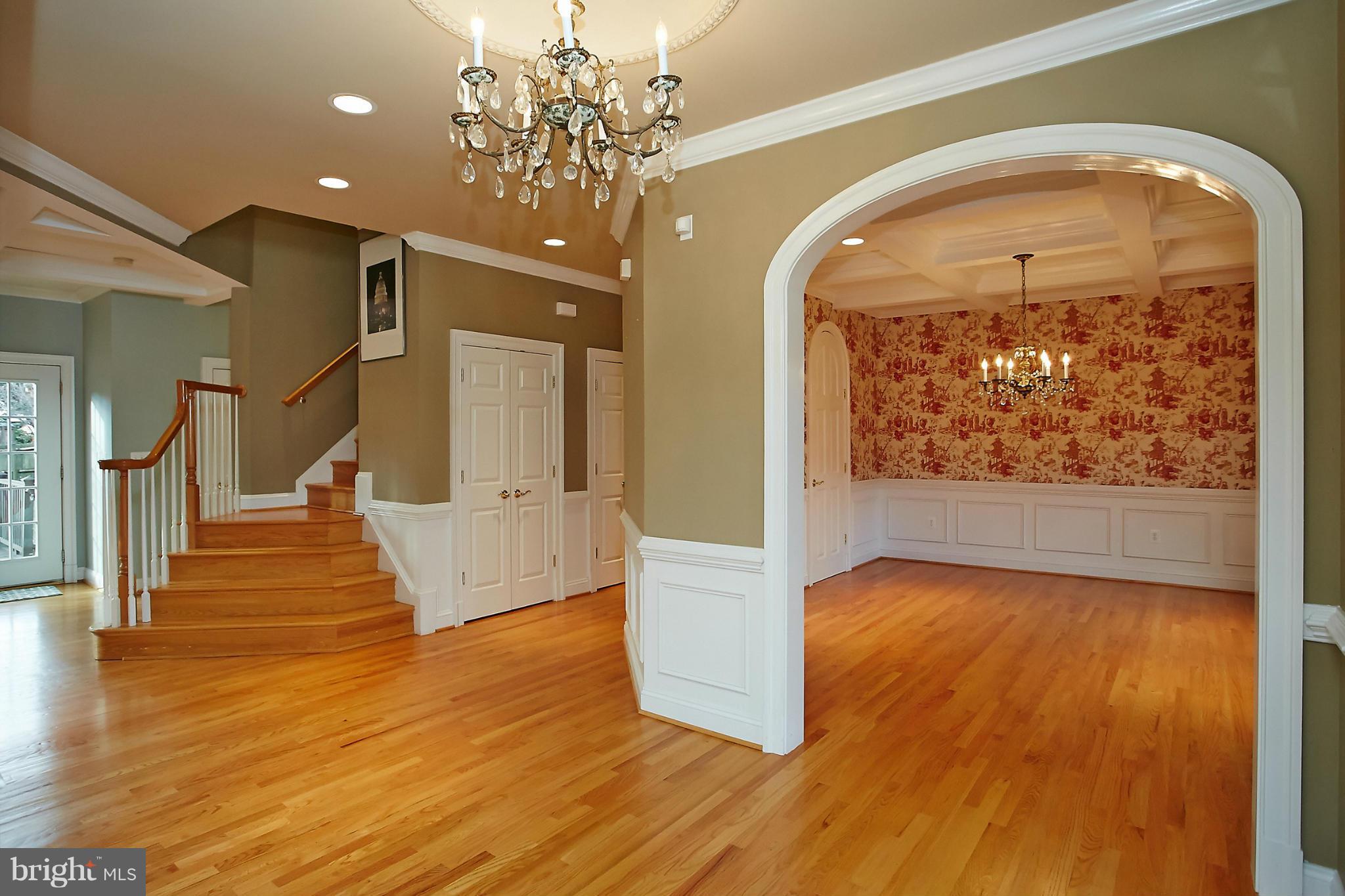 COUNTRY CLUB HILLS - Residential