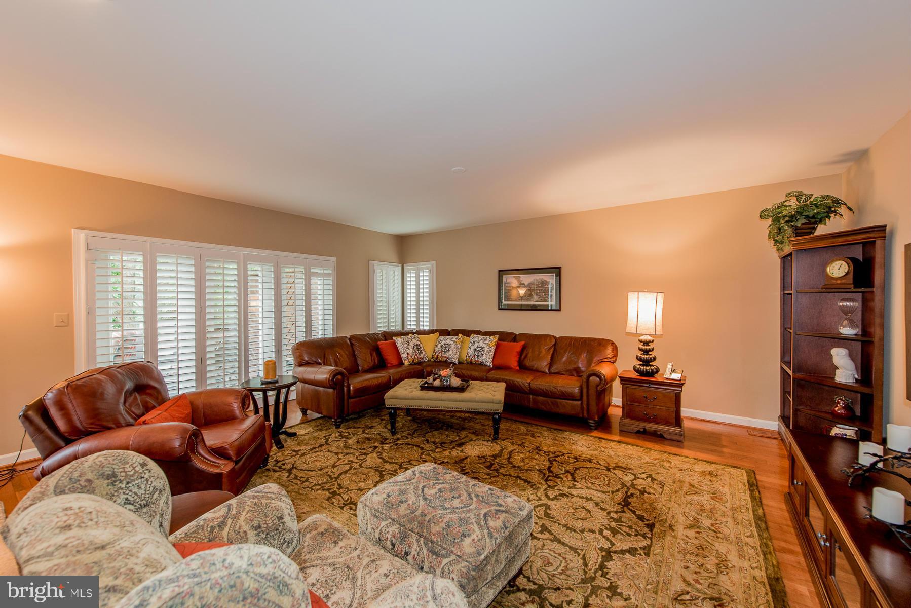 MCKENZIE MEADOWS - Residential