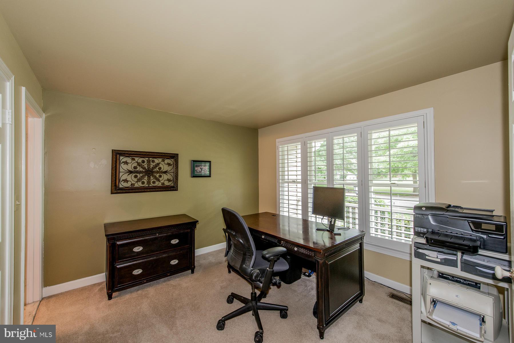 MCKENZIE MEADOWS - Residential