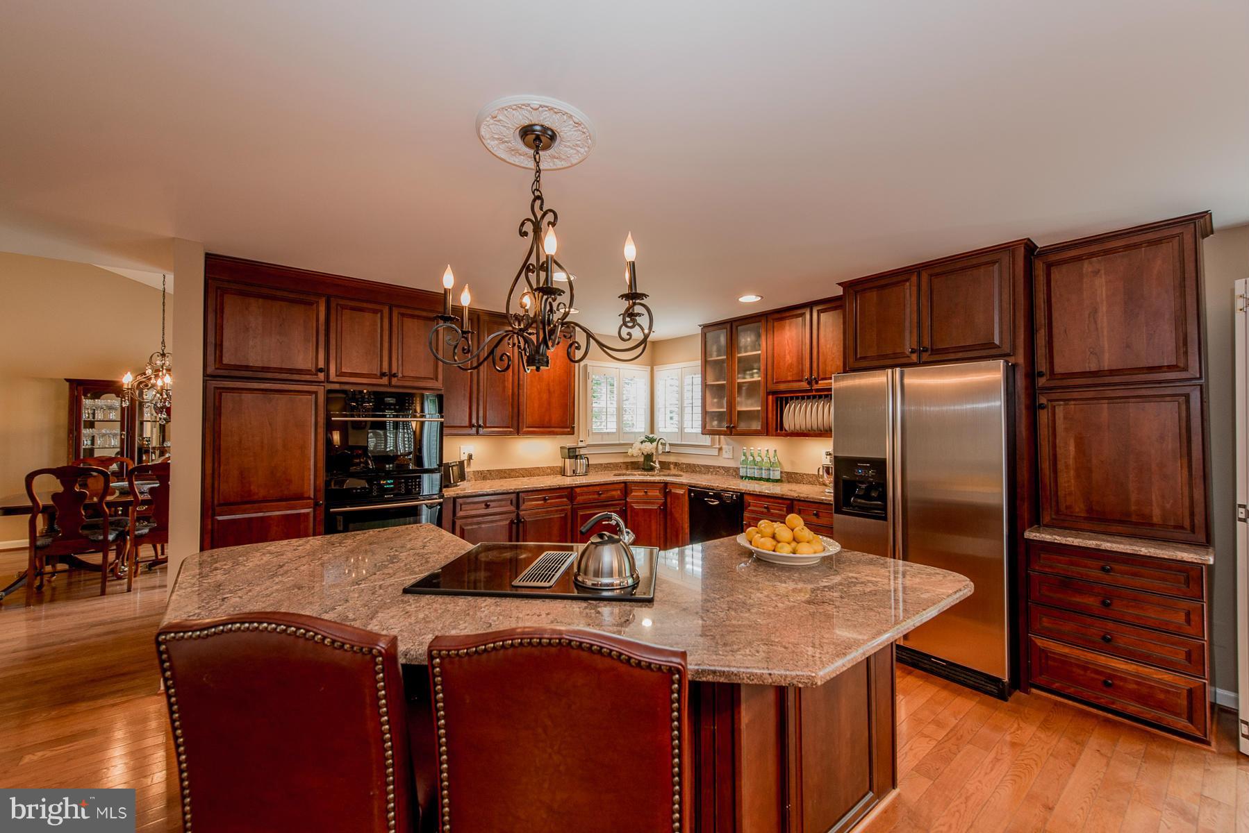 MCKENZIE MEADOWS - Residential