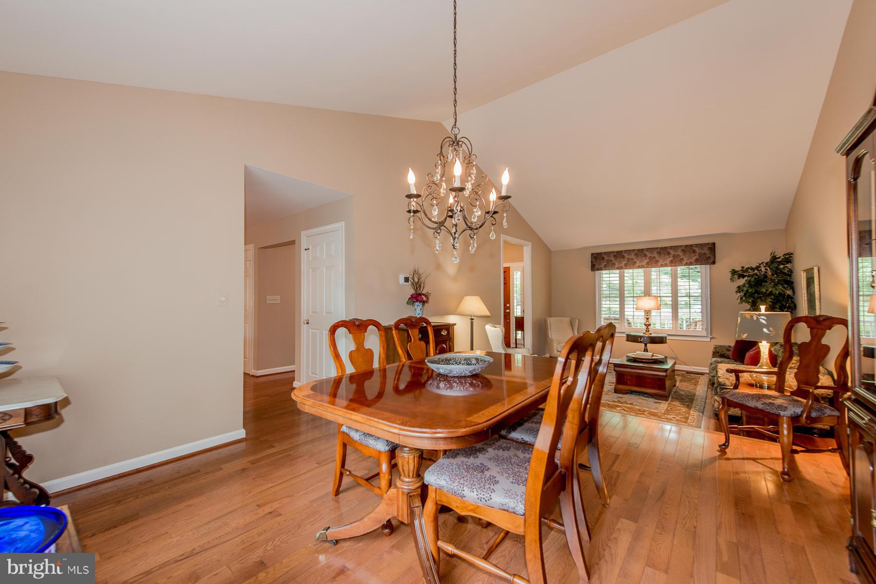 MCKENZIE MEADOWS - Residential