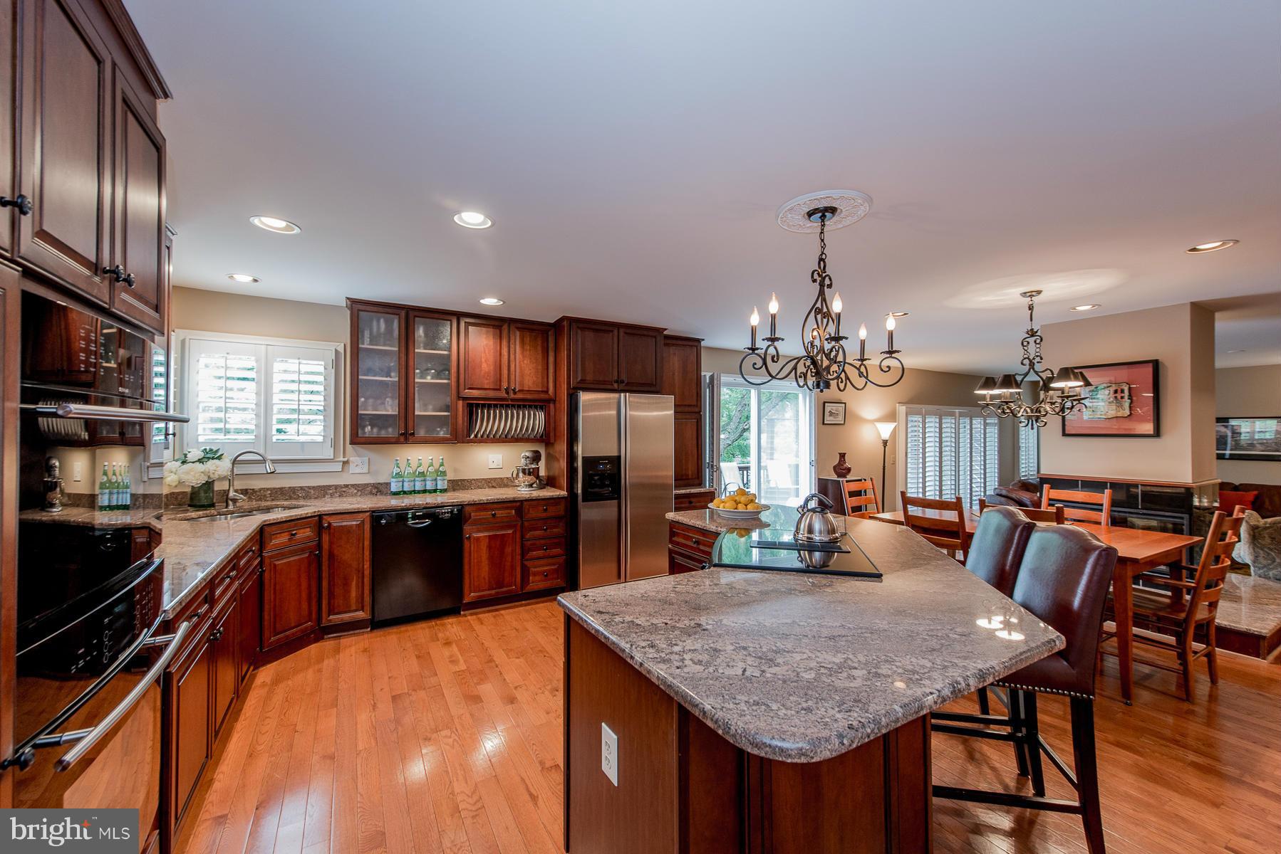 MCKENZIE MEADOWS - Residential