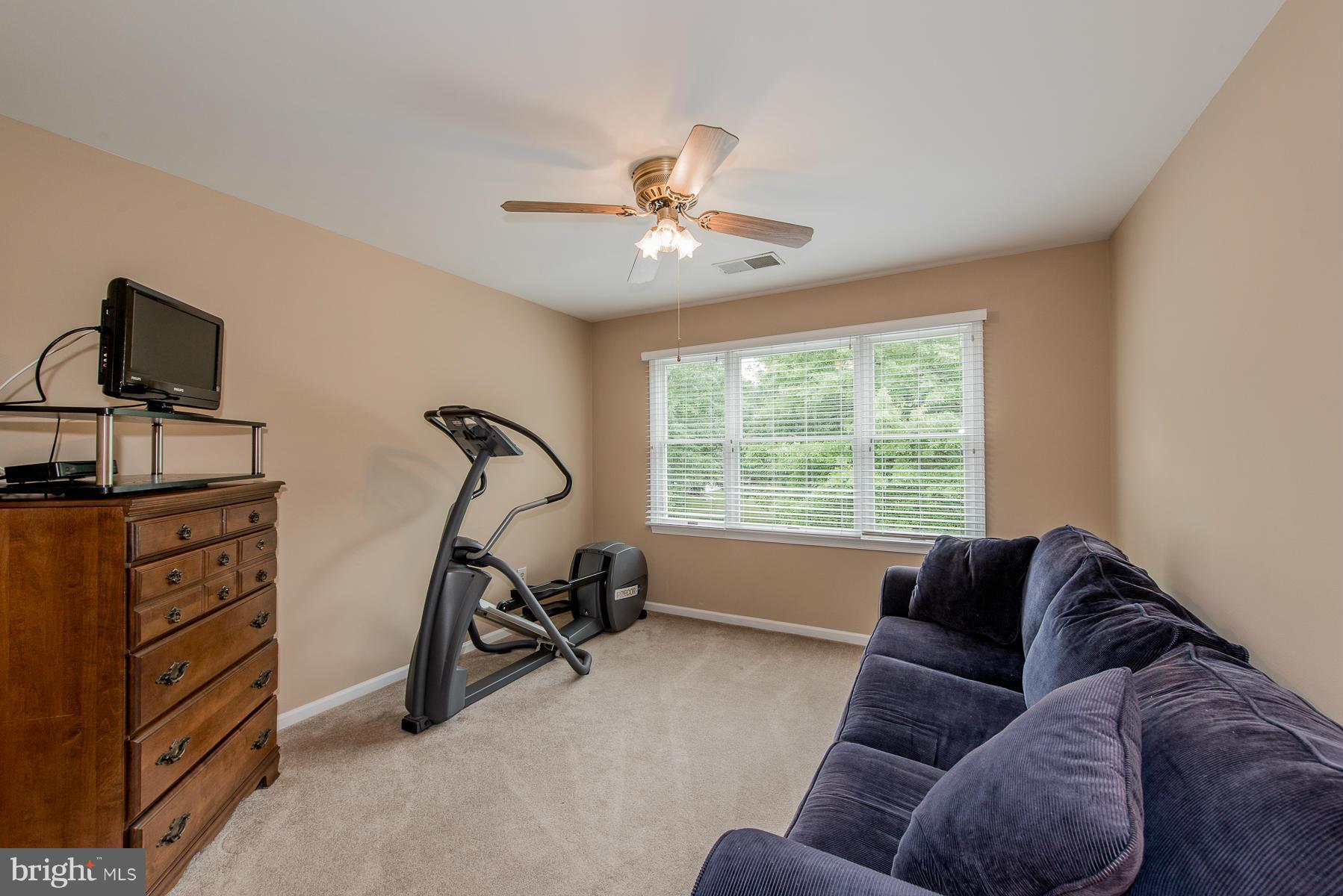 MCKENZIE MEADOWS - Residential