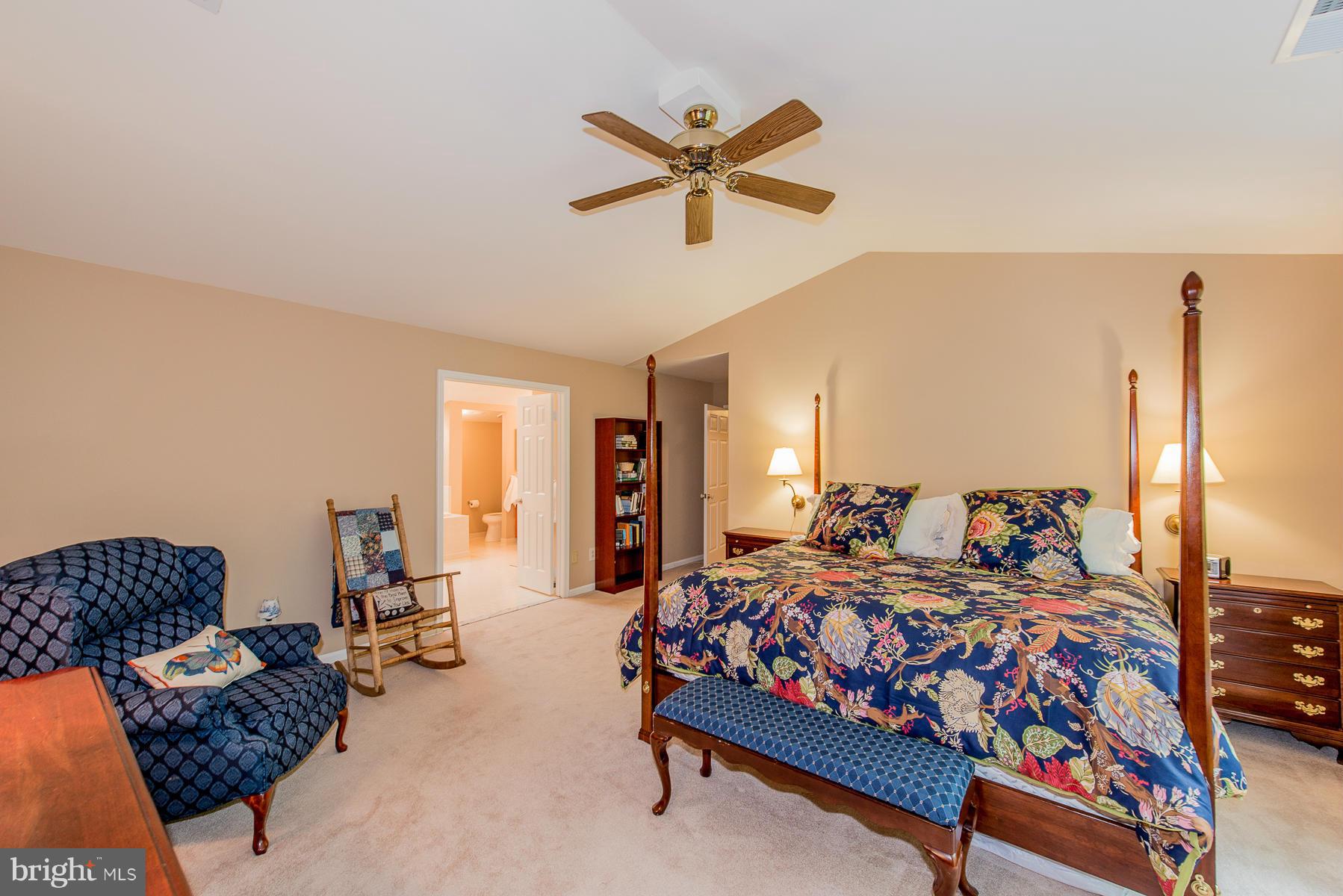 MCKENZIE MEADOWS - Residential