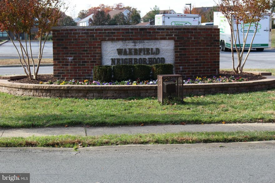 **BACK ON THE MARKET** Beautiful and Quaint Townhome for sale!  This well maintained 3 bedroom/1 bath home will not last long!  The home is move in ready with new carpet, and newer stainless steel appliances. The kitchen and bathrooms have been updated.  Just walk through the door, and drop your bags in your new home!!  It's waiting for you!!