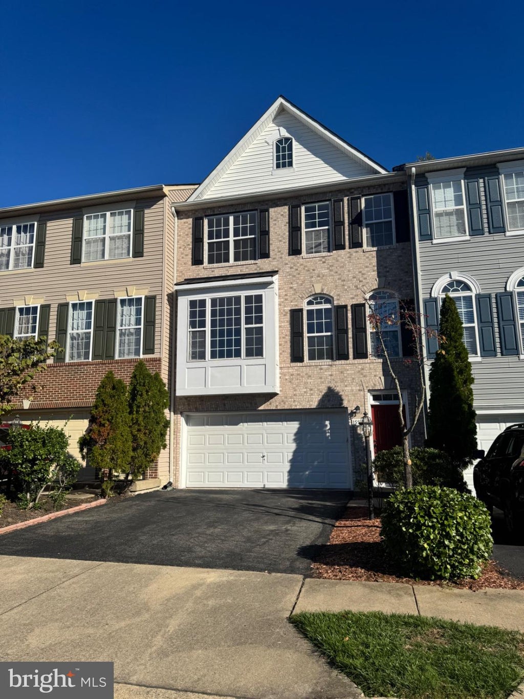 Photo of 15515 Exmore Court, WOODBRIDGE, VA 22191 (MLS # VAPW2132976)