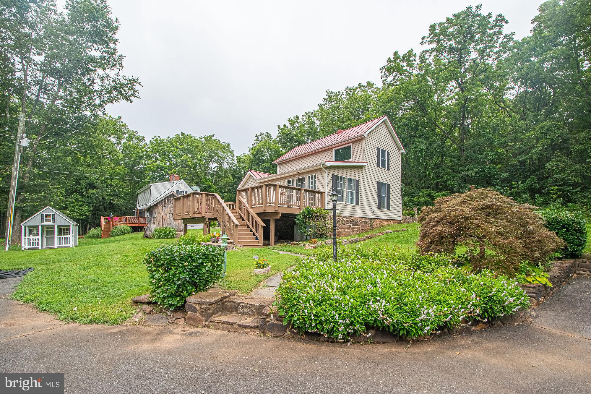 8270 ROGUES ROAD