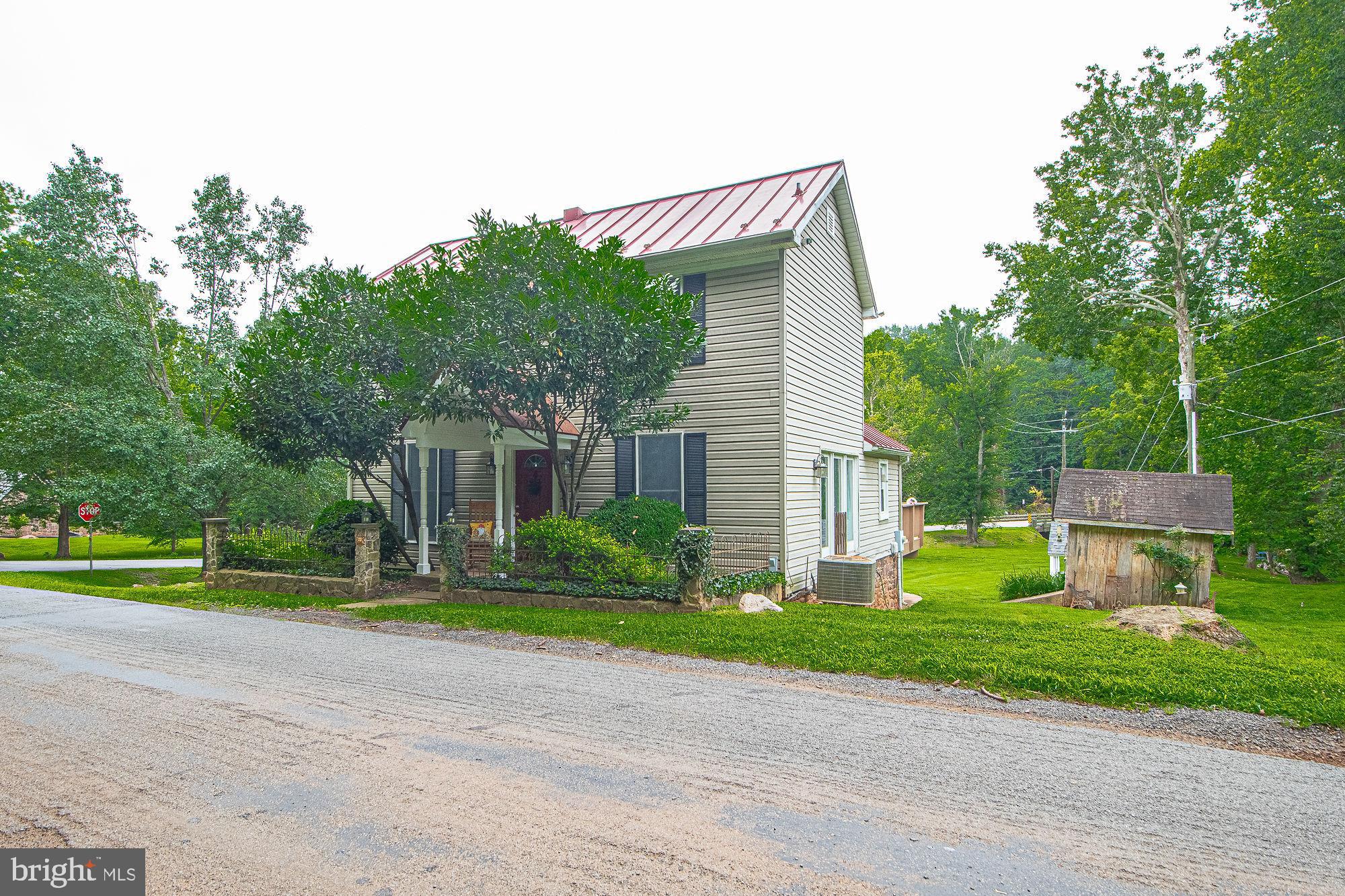 8270 ROGUES ROAD