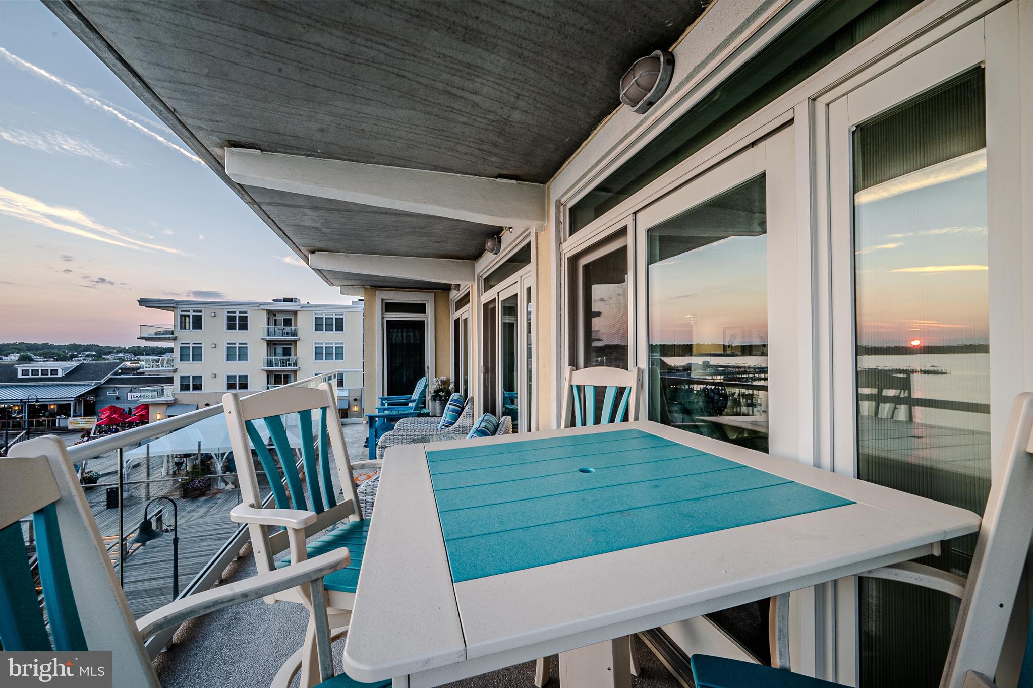 LIGHTHOUSE COVE - Residential