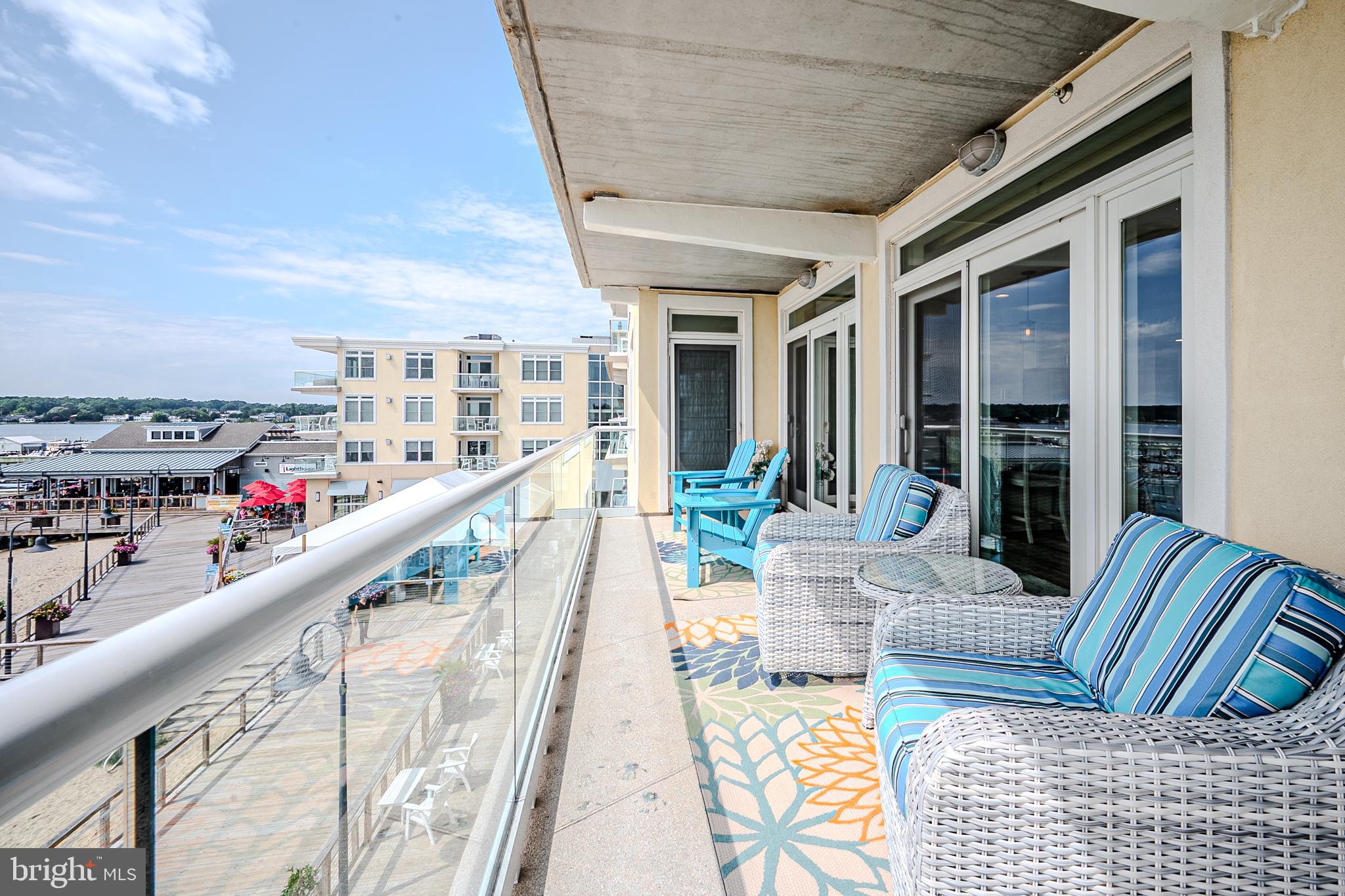 LIGHTHOUSE COVE - Residential