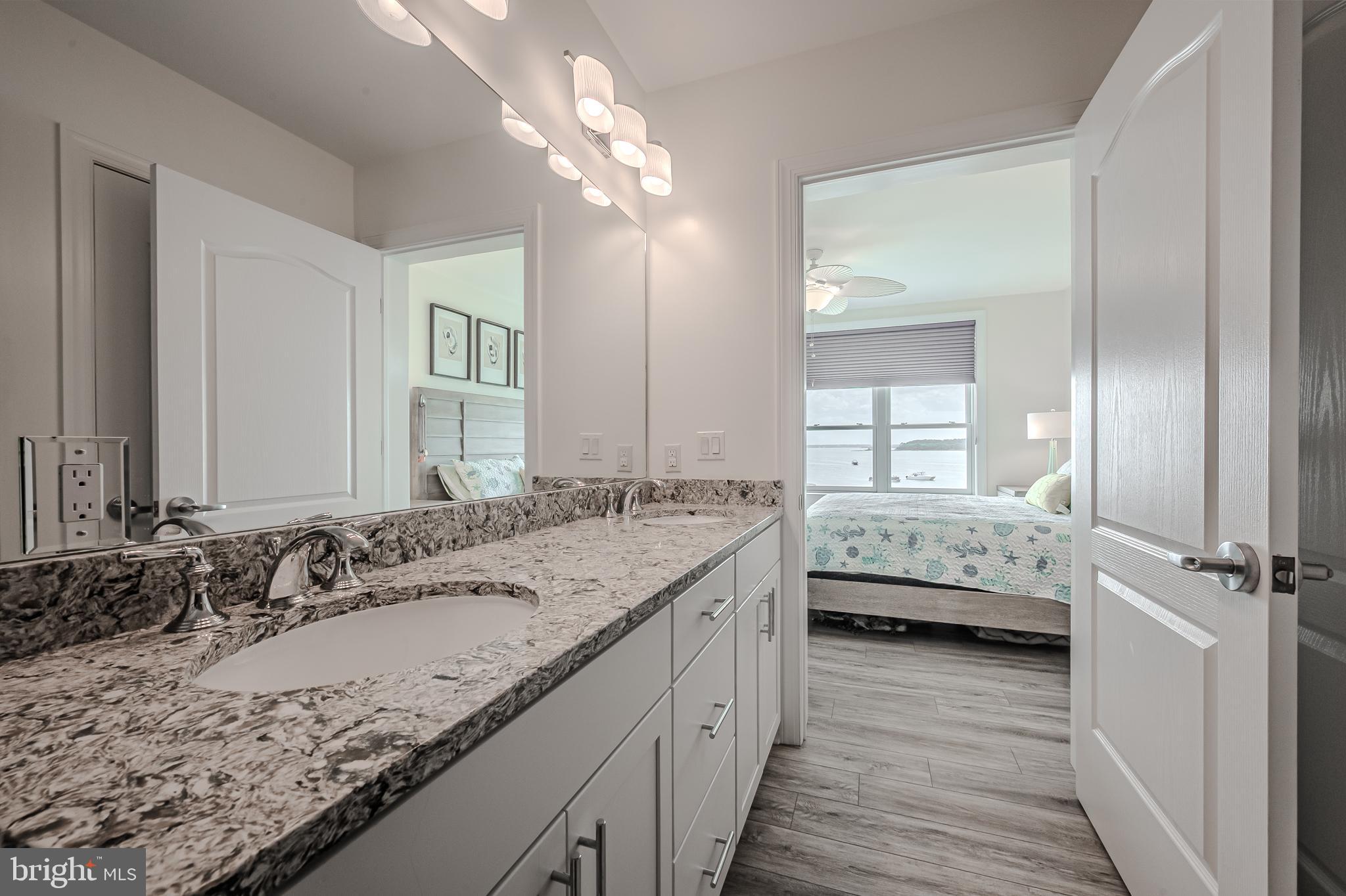 LIGHTHOUSE COVE - Residential