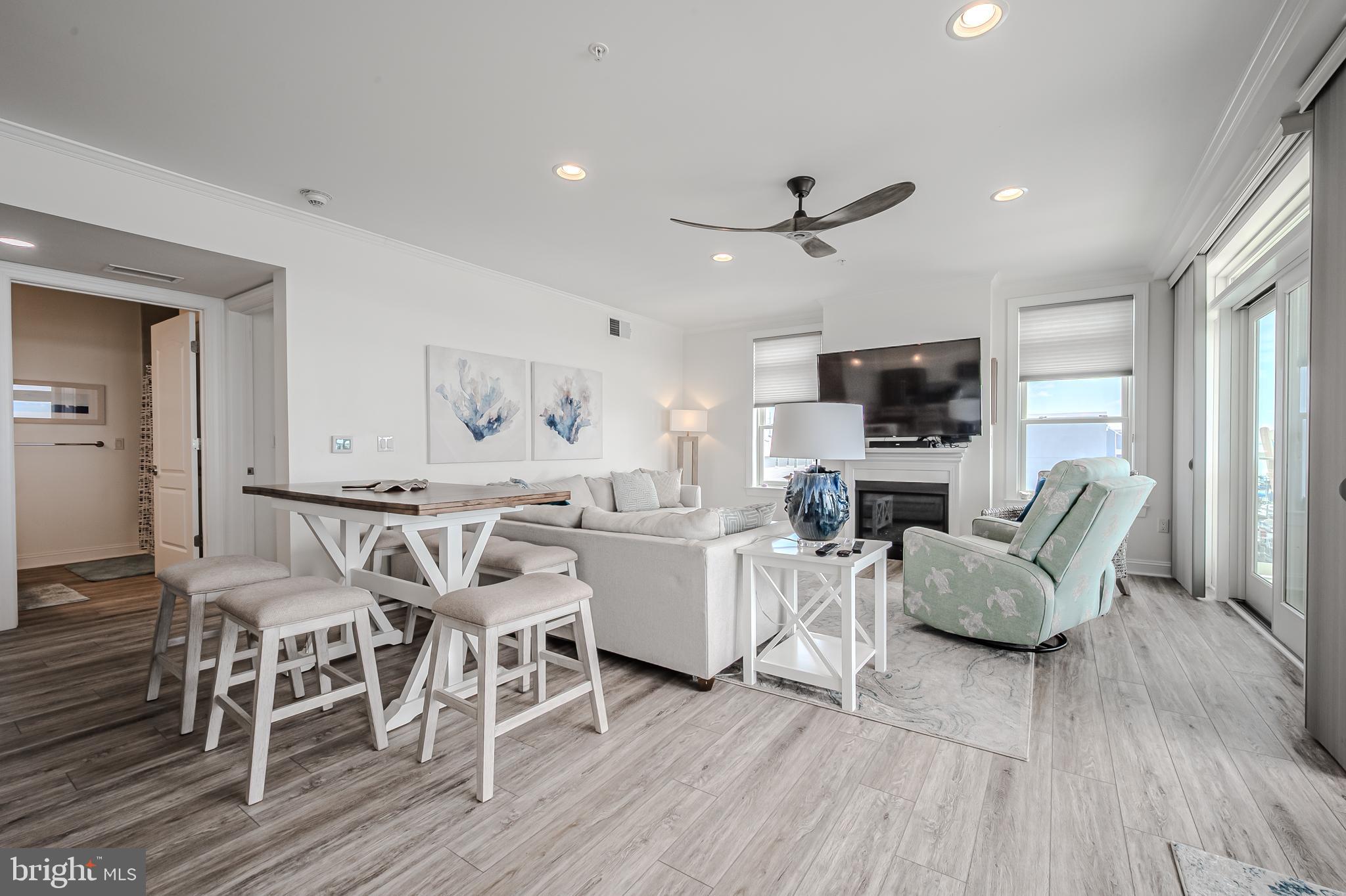 LIGHTHOUSE COVE - Residential