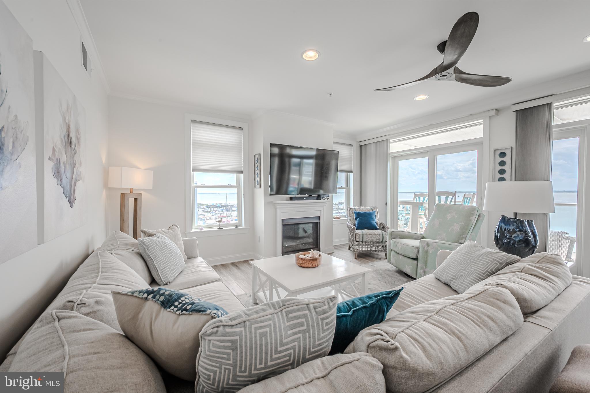 LIGHTHOUSE COVE - Residential