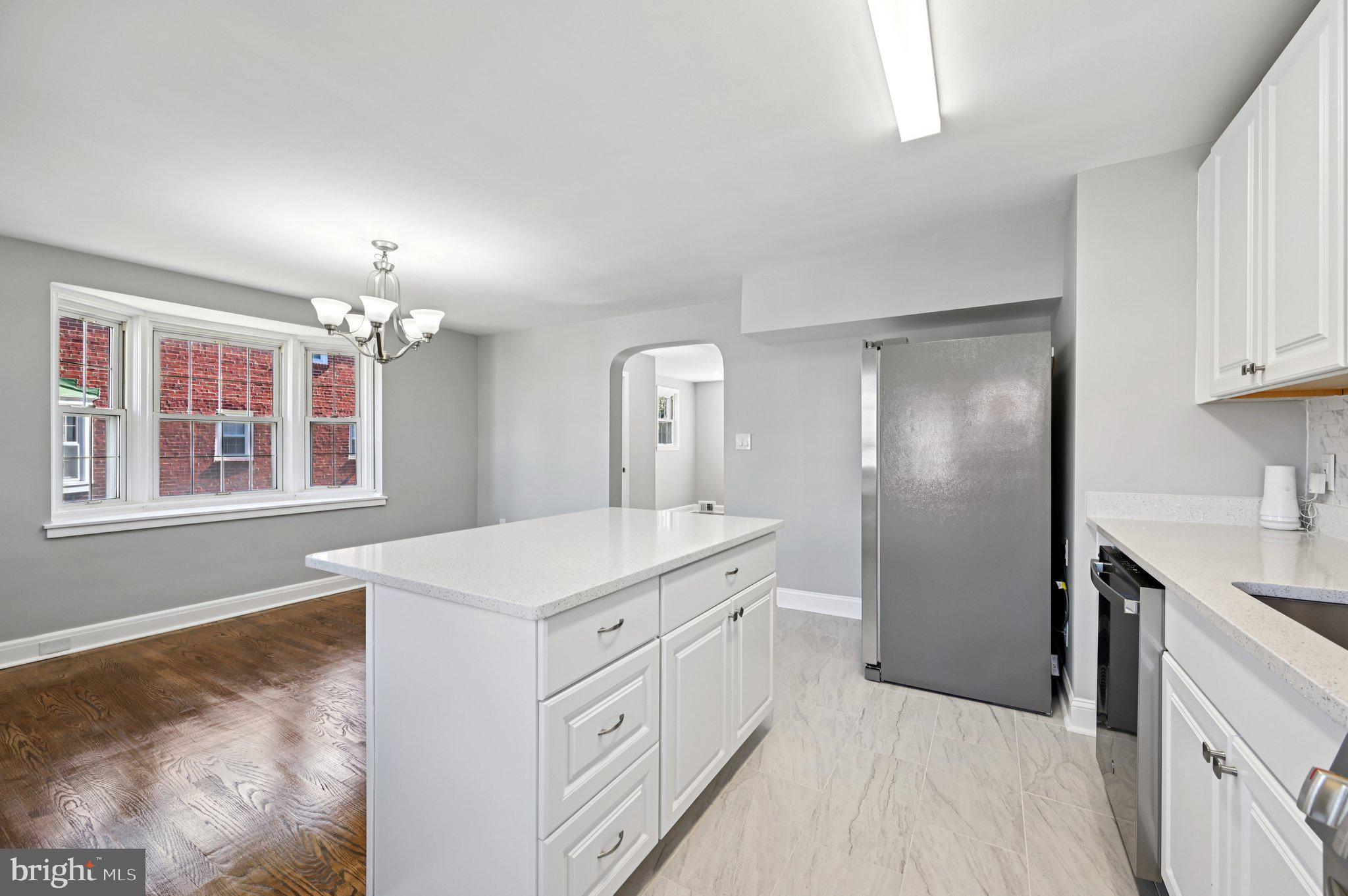 WEST HILLS - Residential