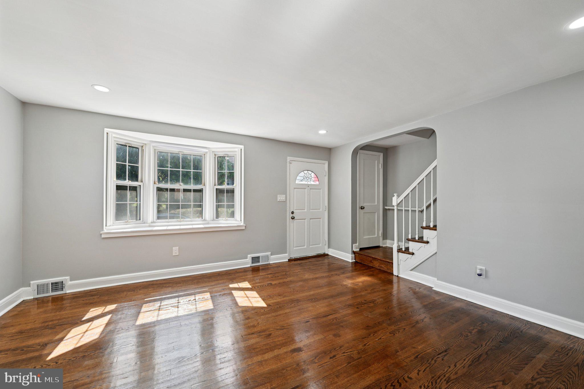 WEST HILLS - Residential