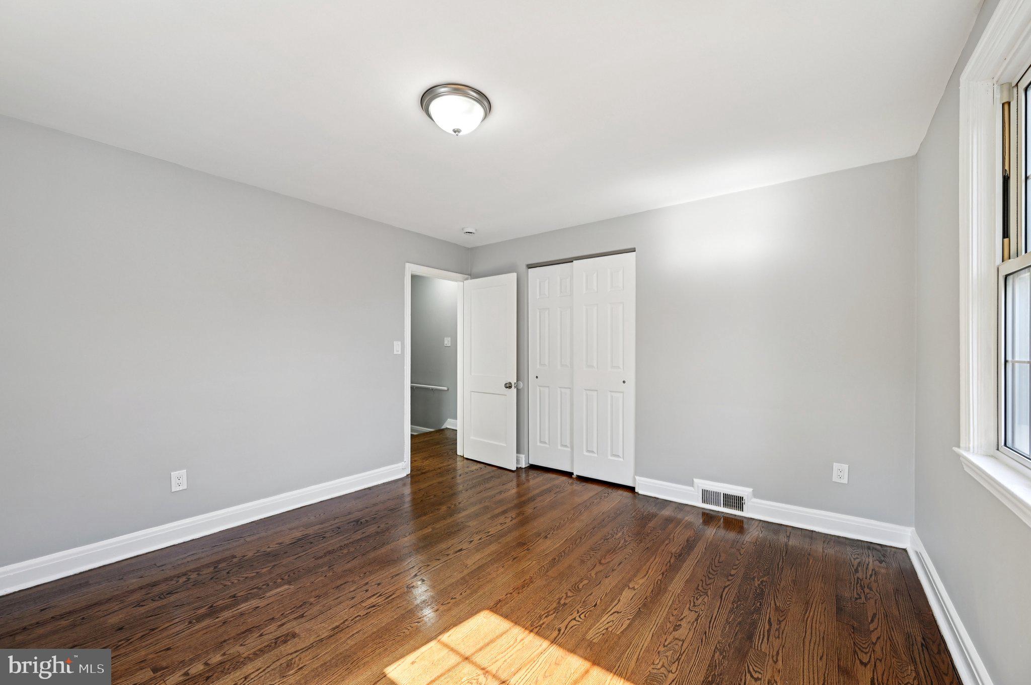 WEST HILLS - Residential