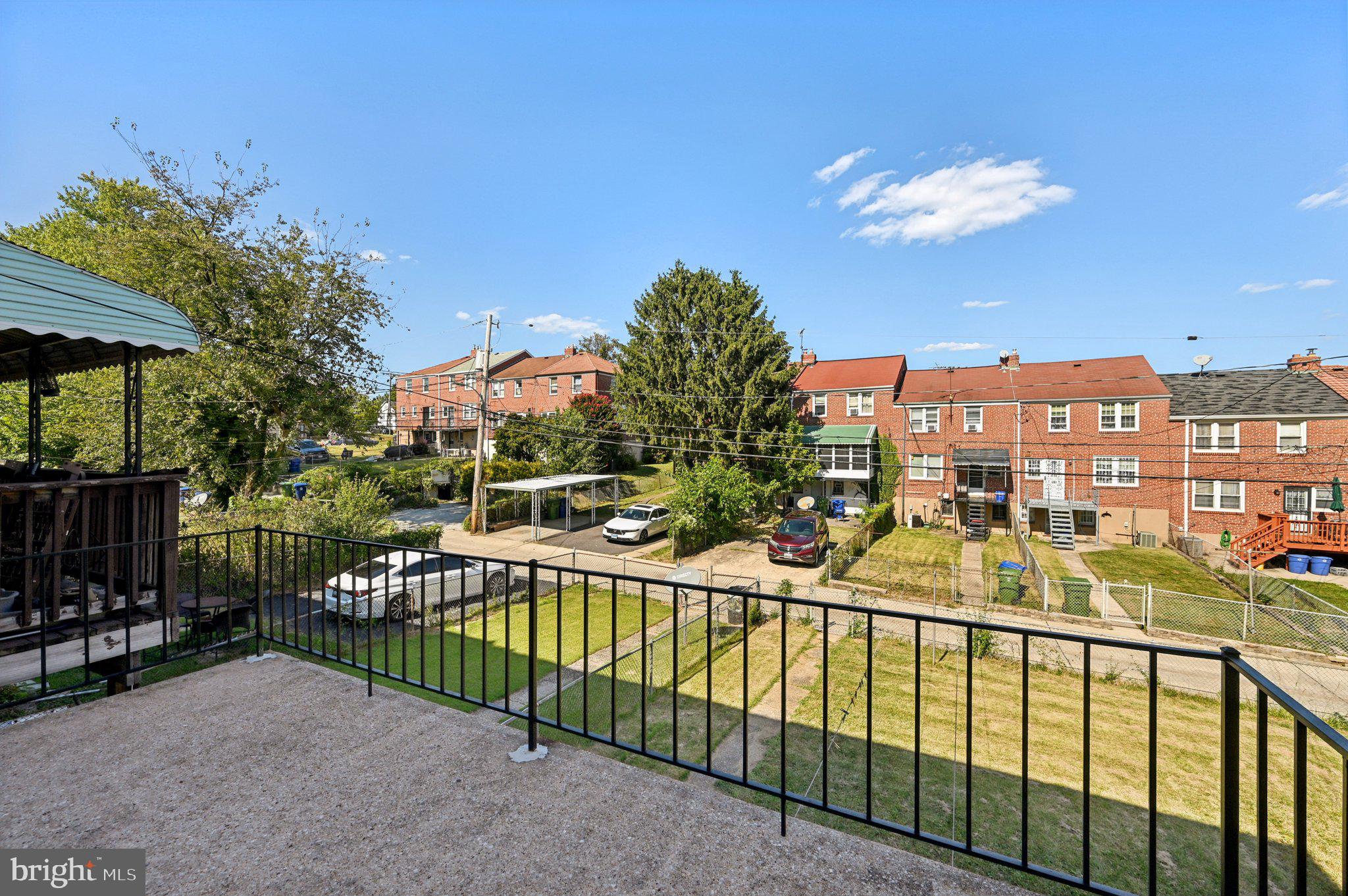 WEST HILLS - Residential