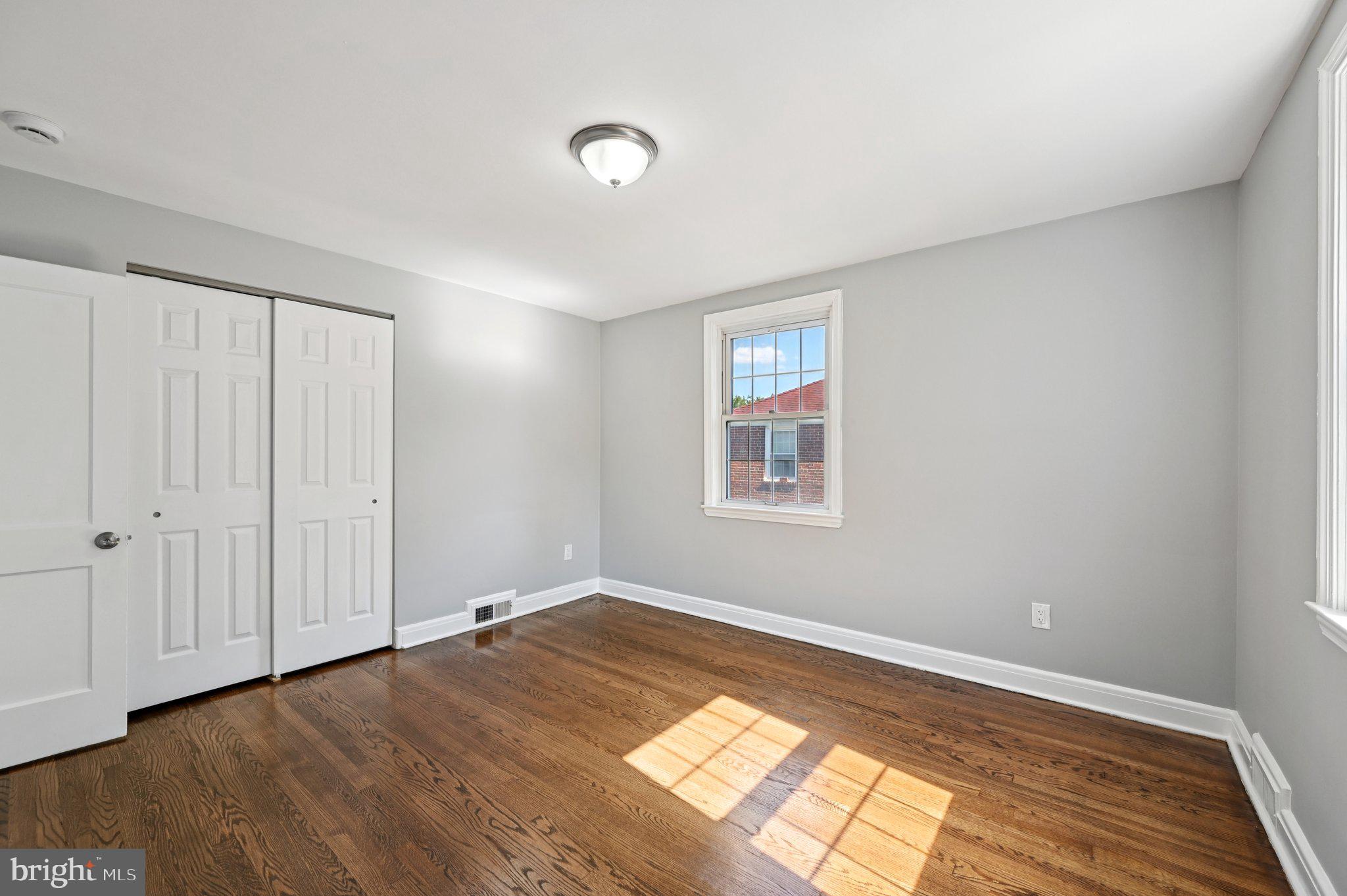 WEST HILLS - Residential