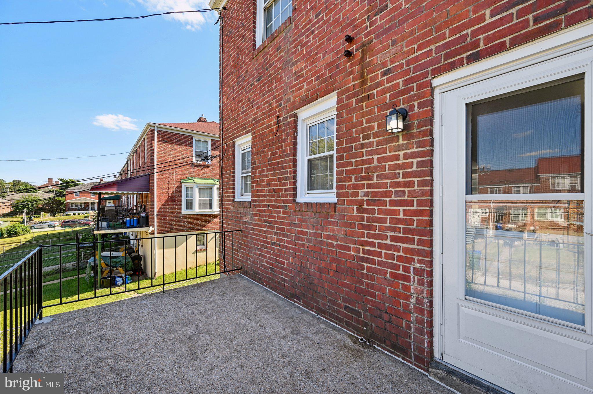 WEST HILLS - Residential