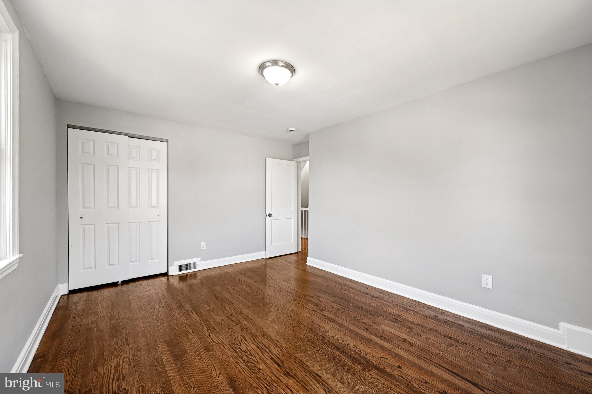 WEST HILLS - Residential