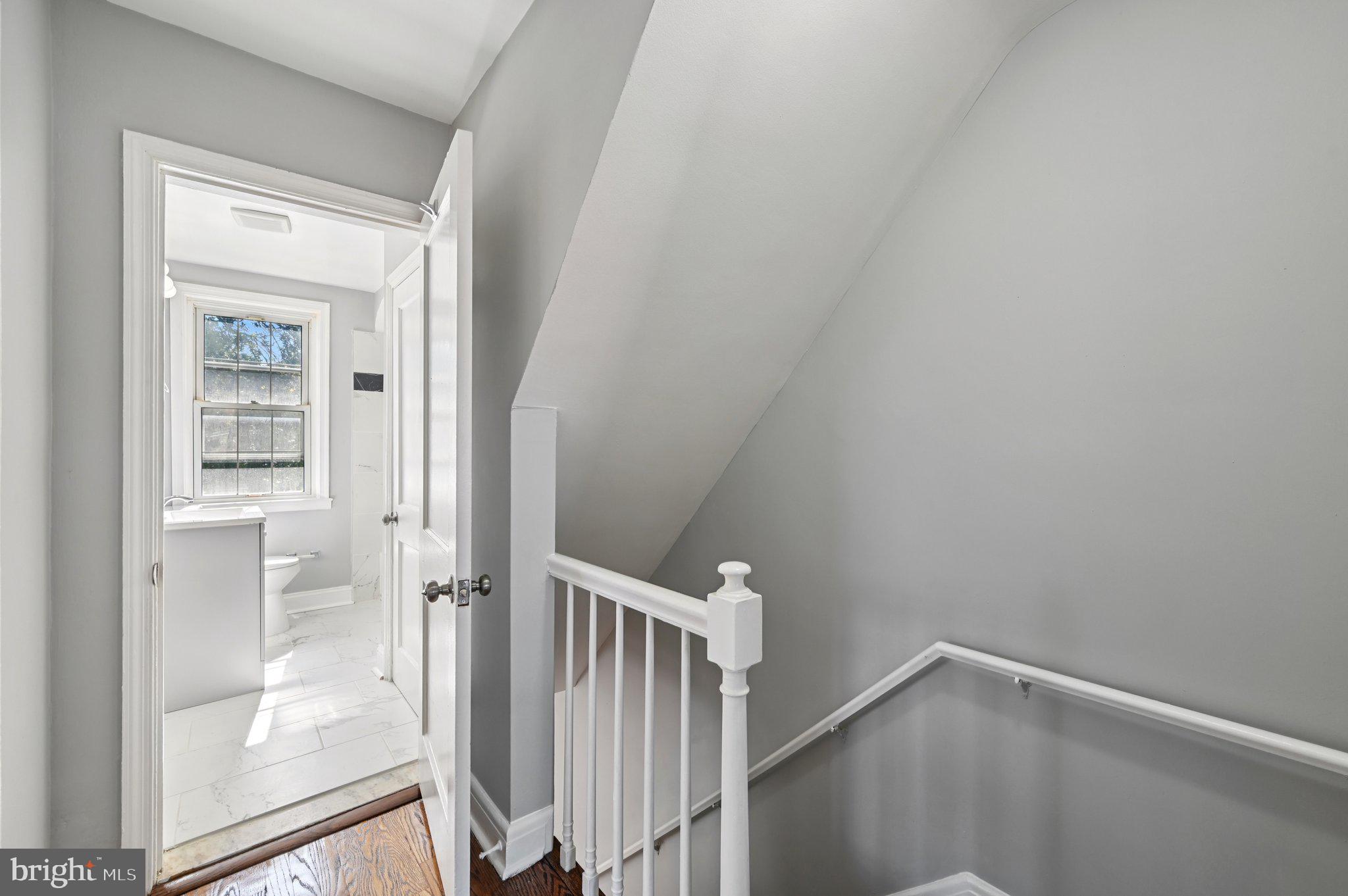 WEST HILLS - Residential