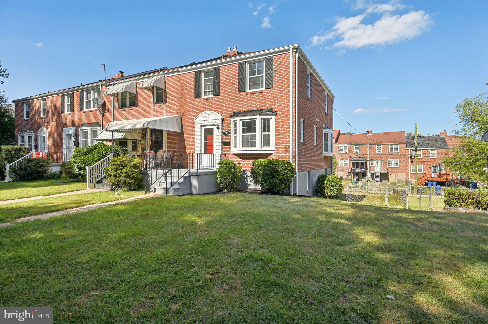 813 WEDGEWOOD ROAD