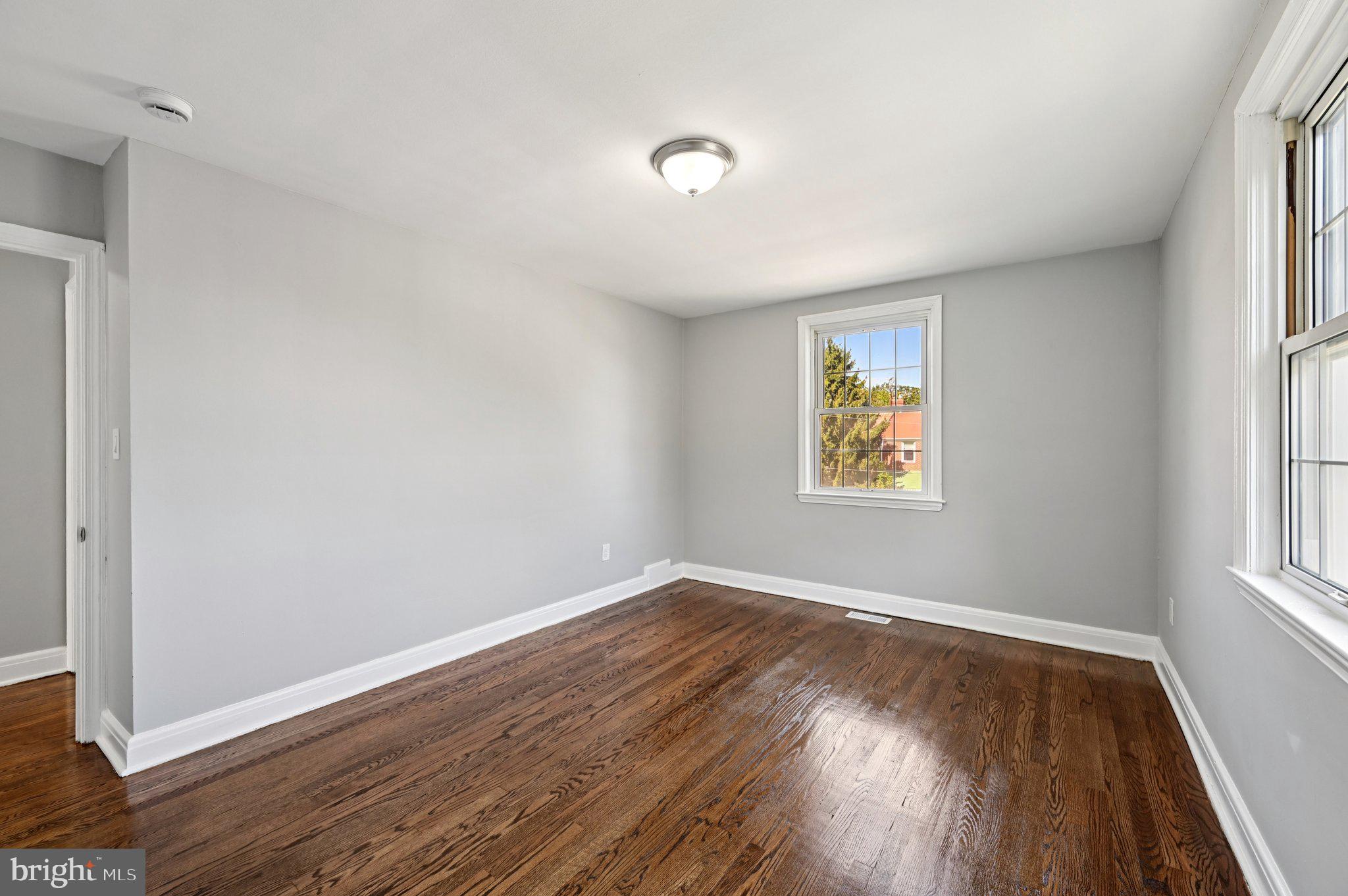 WEST HILLS - Residential