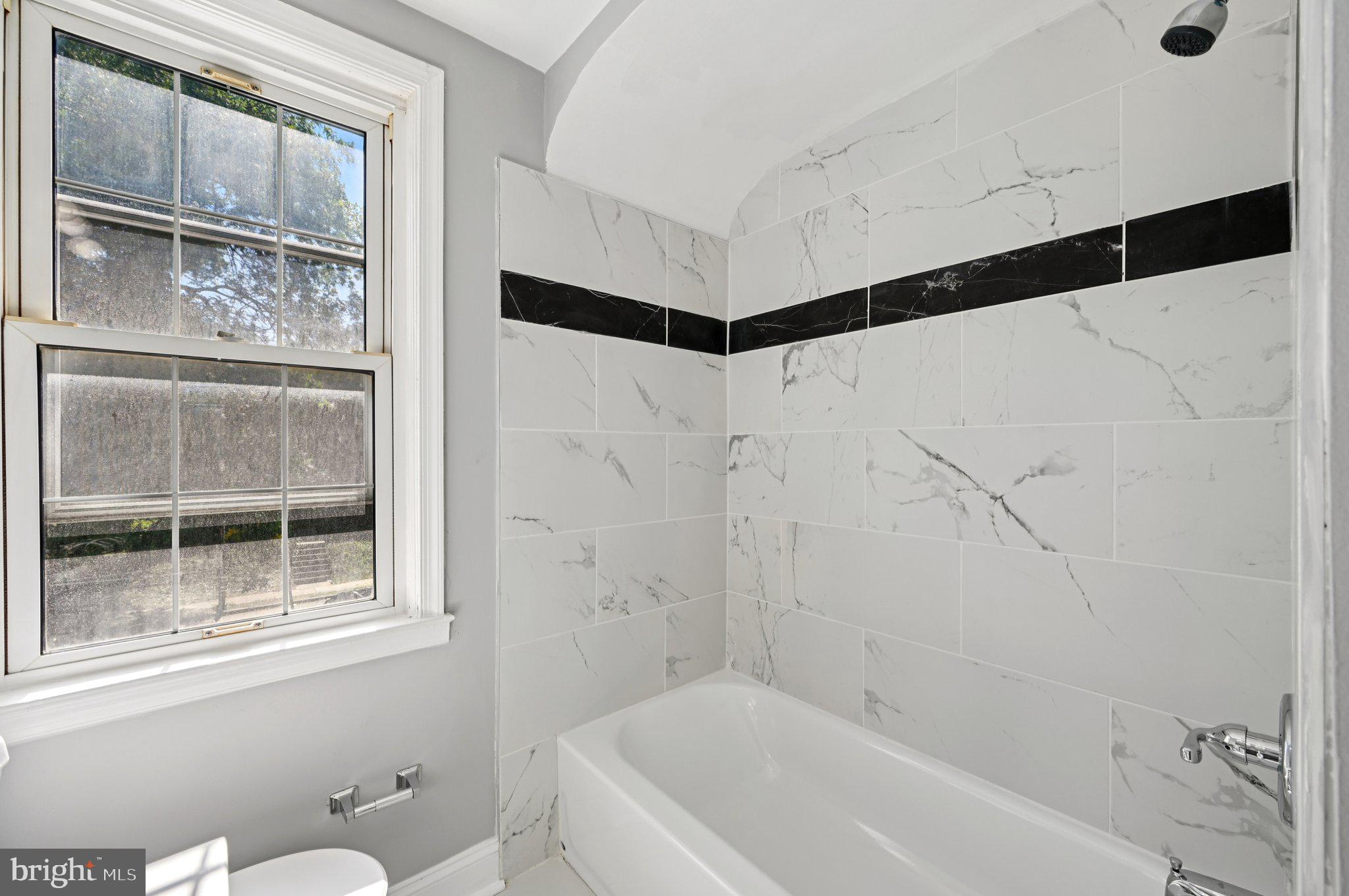 WEST HILLS - Residential