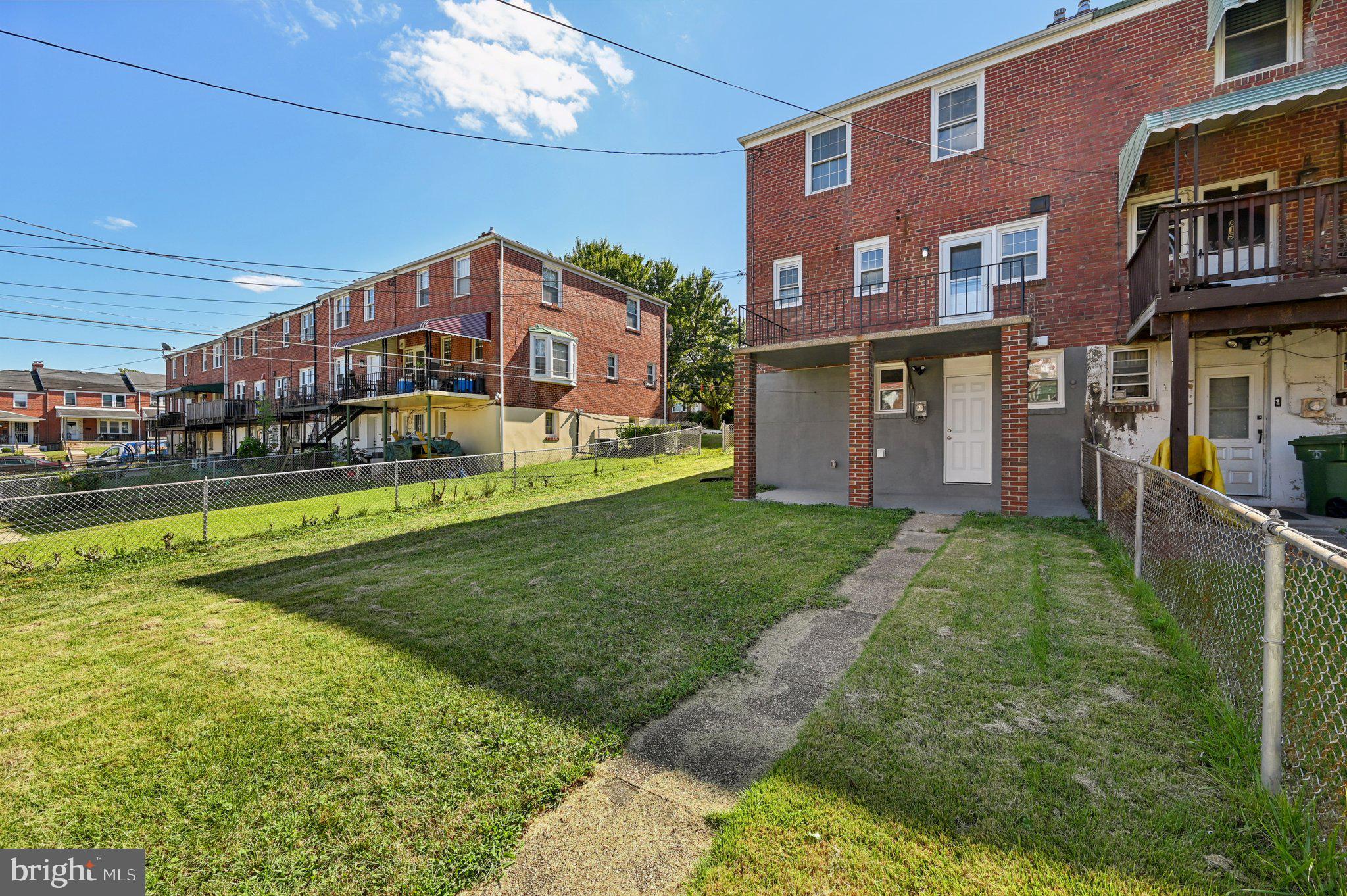 WEST HILLS - Residential