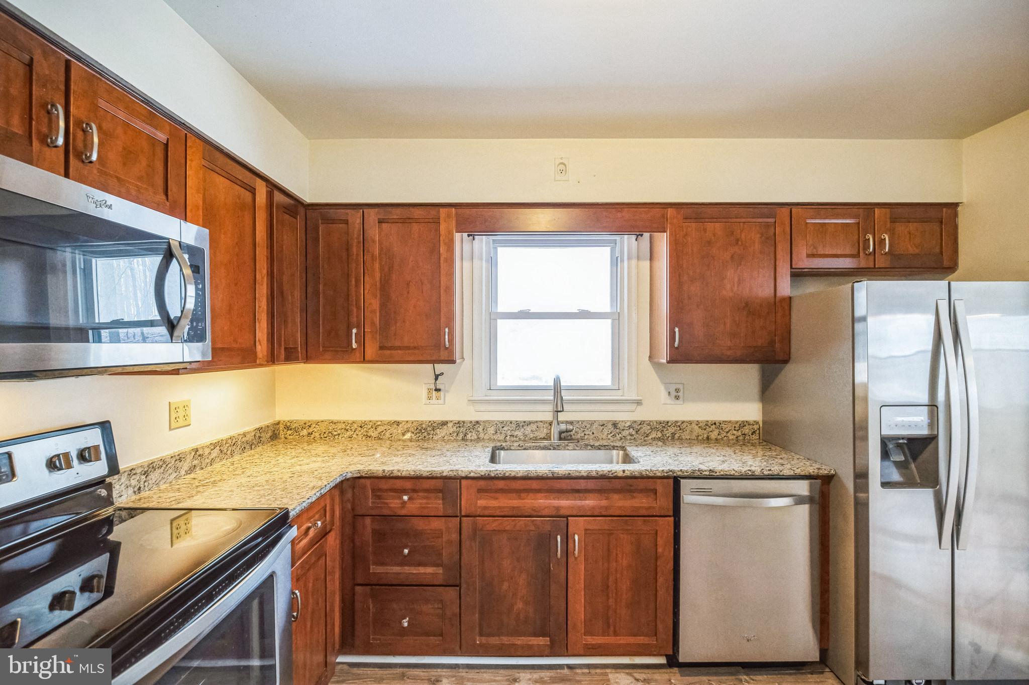 COLONIAL PARK - Residential