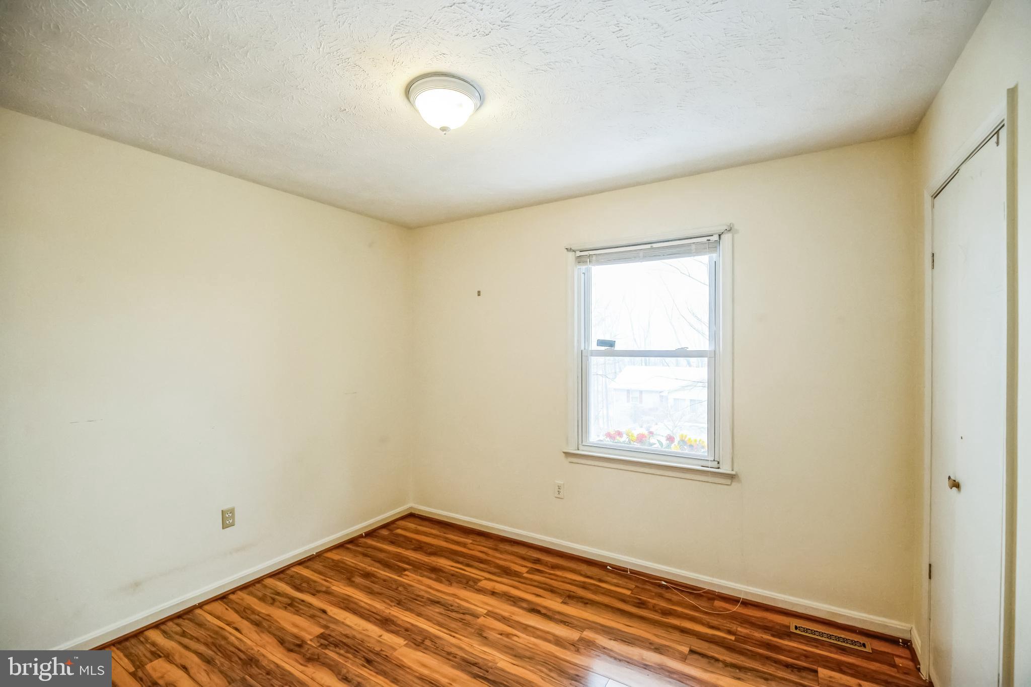 COLONIAL PARK - Residential