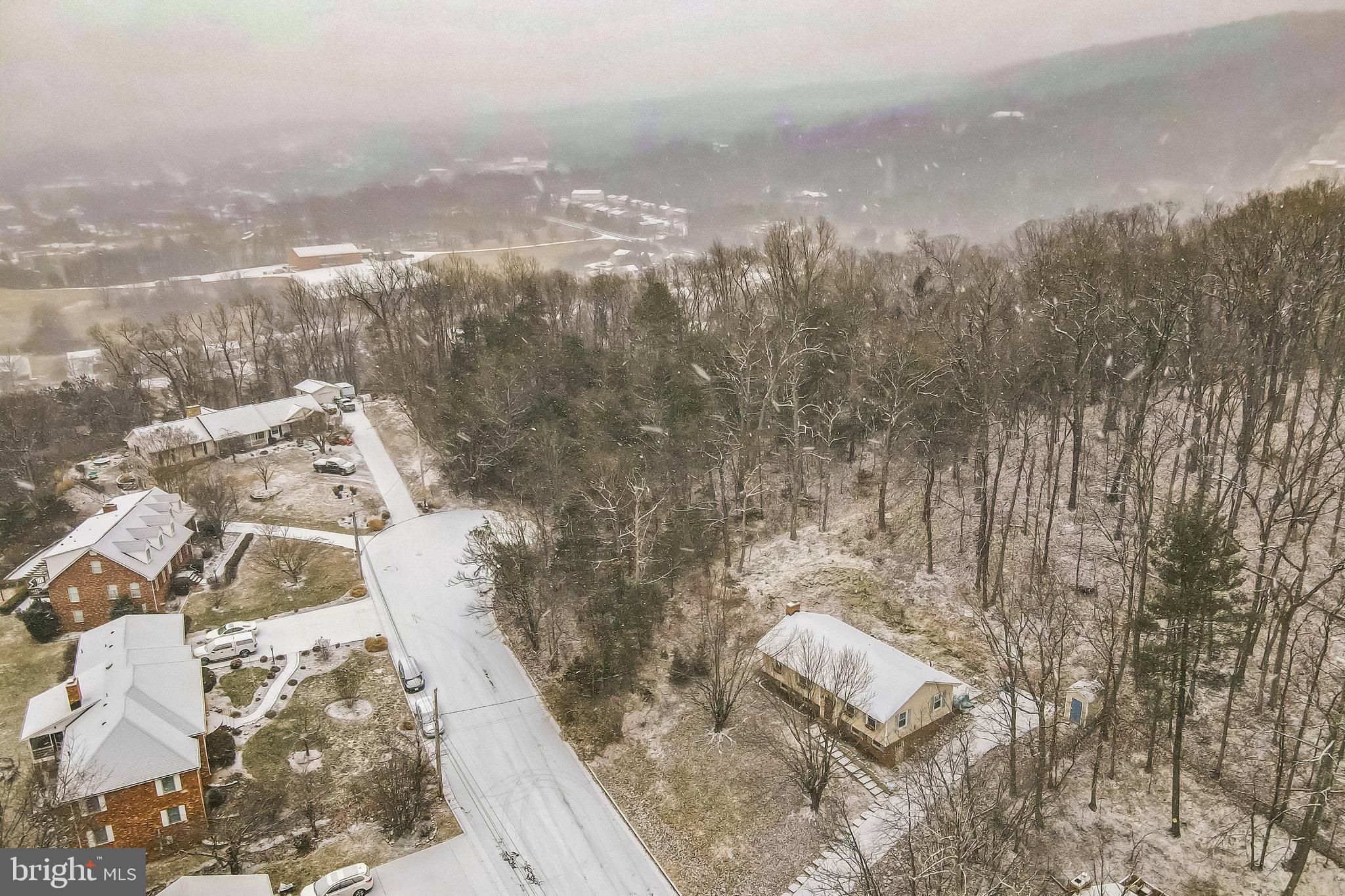 COLONIAL PARK - Residential