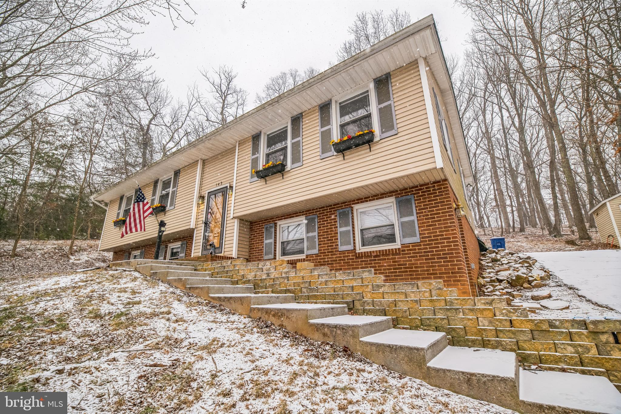 COLONIAL PARK - Residential