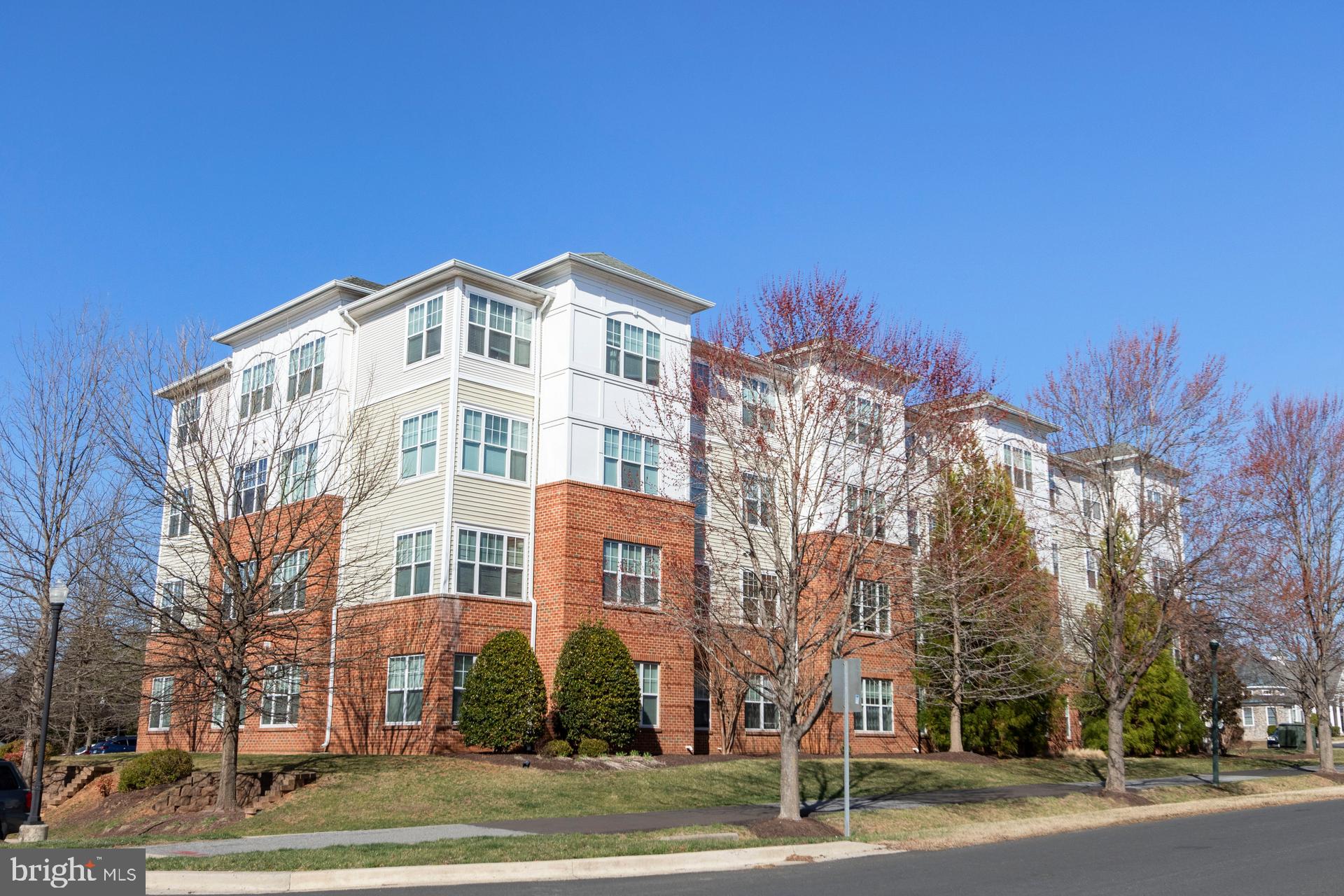 14241 KINGS CROSSING BOULEVARD 211
