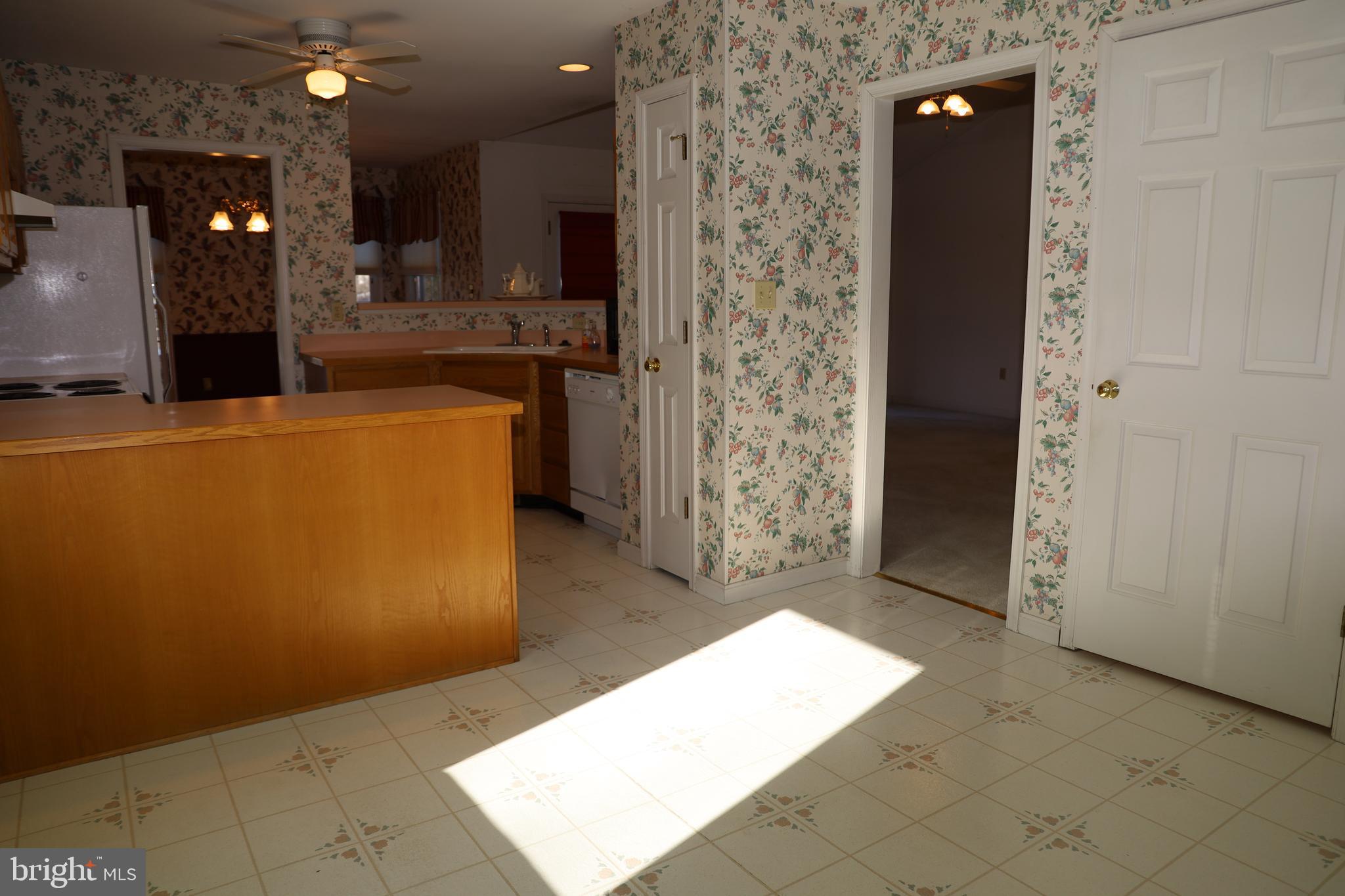 SHAFFER HILLS - Residential