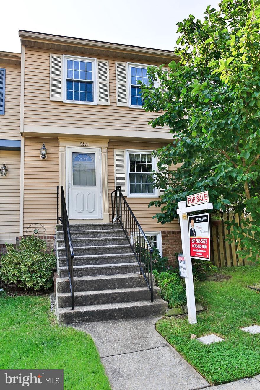 LOCATION!  Beautiful Kingstowne Town home can be yours. New carpet, Fresh Paint, Huge back yard. This move in ready, 3 level, 2 bedroom, 1.5 bathroom end unit is minutes away from Kingstowne Center and new Springfield Town Center. Blue line metro is a short drive away. Large recreation room in the basement with a cozy wood burning fireplace.