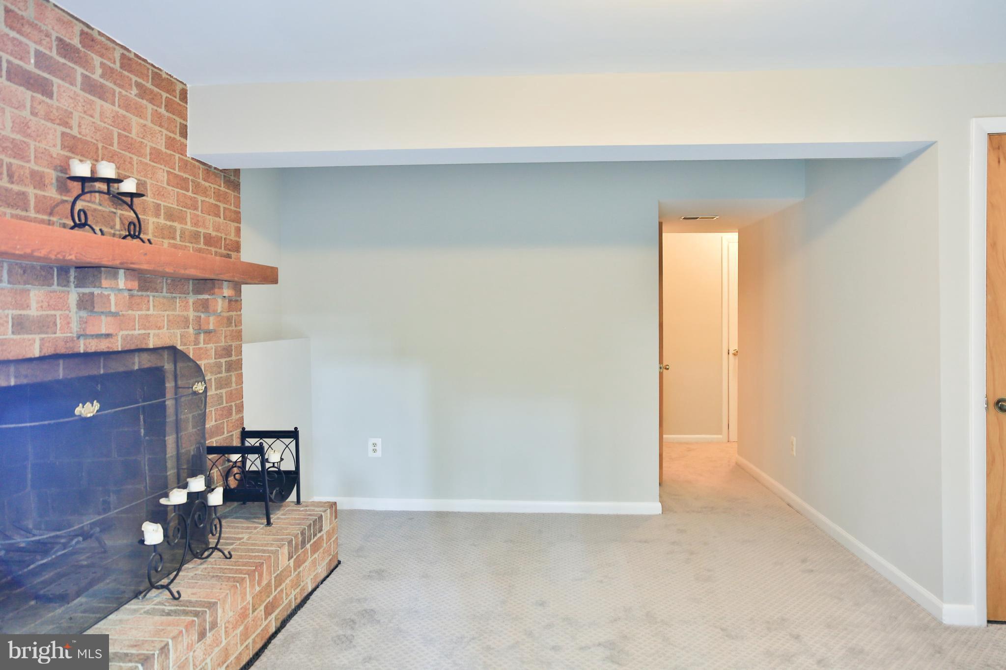 D EVEREUX WEST - Residential