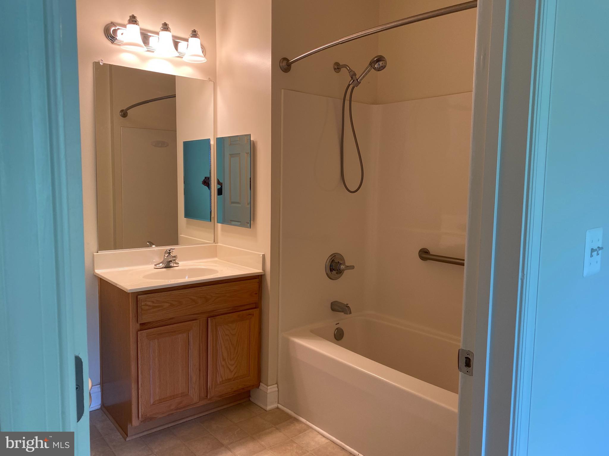 ABINGDON ESTATES - Residential