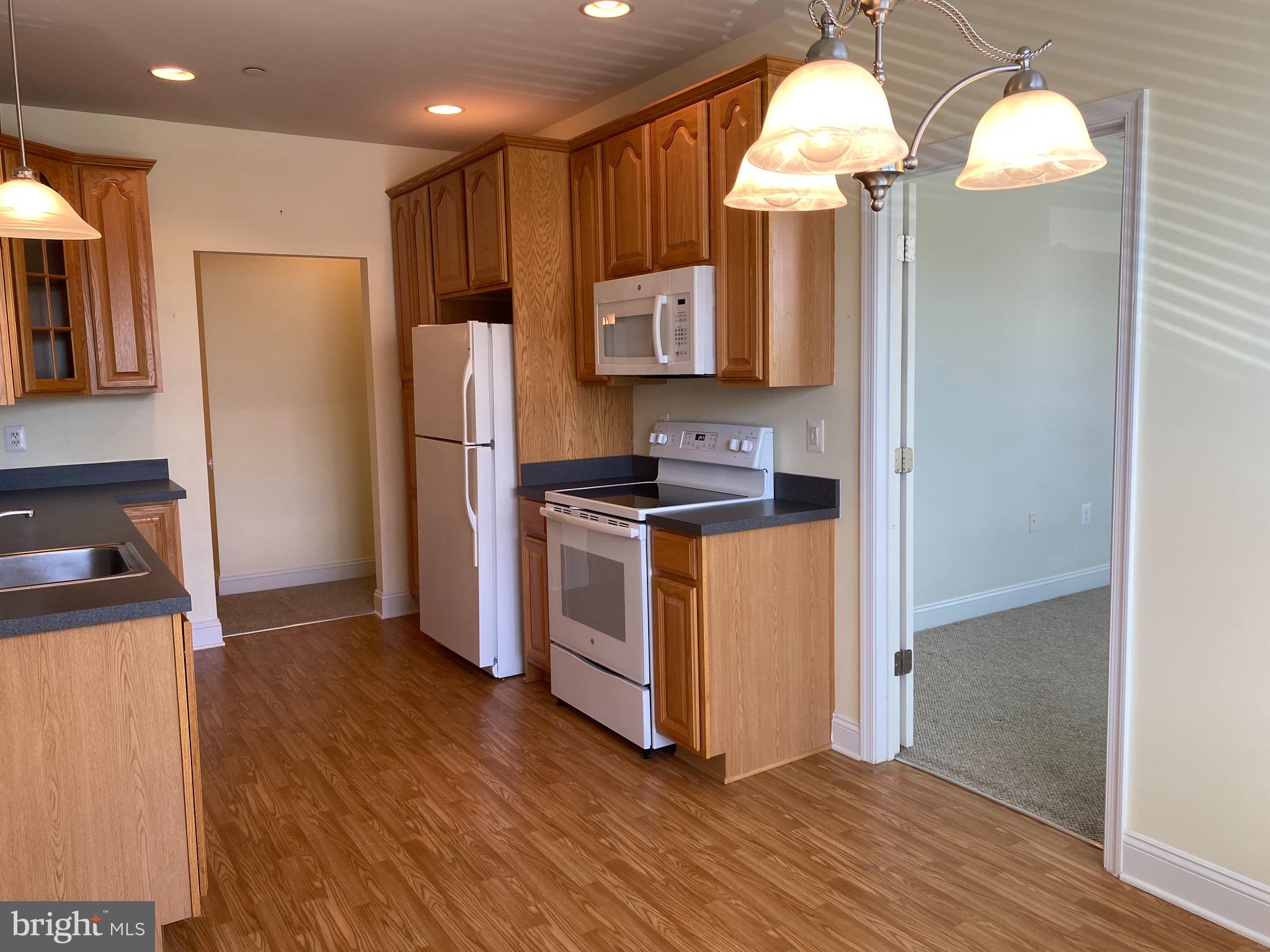 ABINGDON ESTATES - Residential