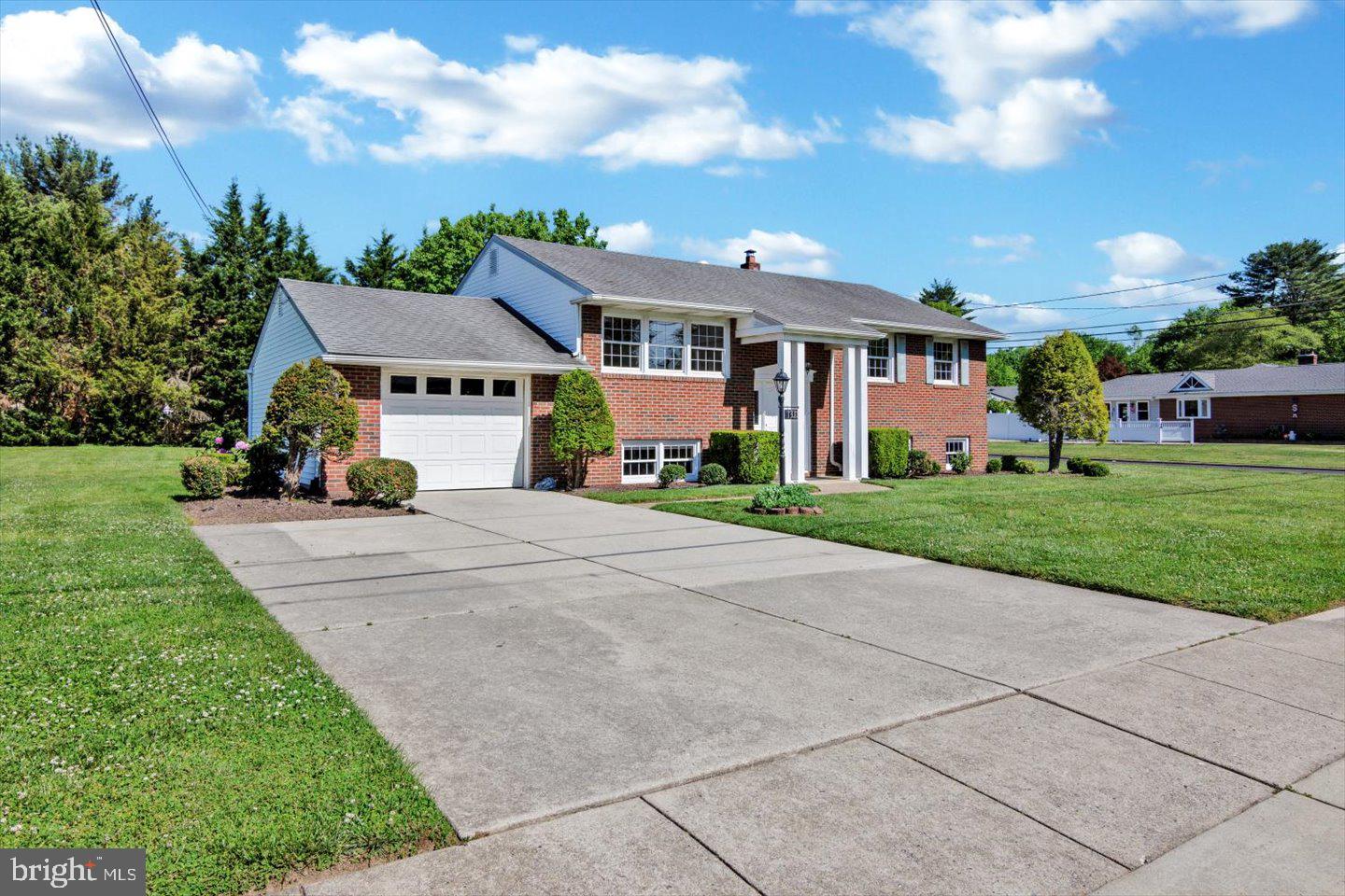 131 MIDDLESEX AVENUE