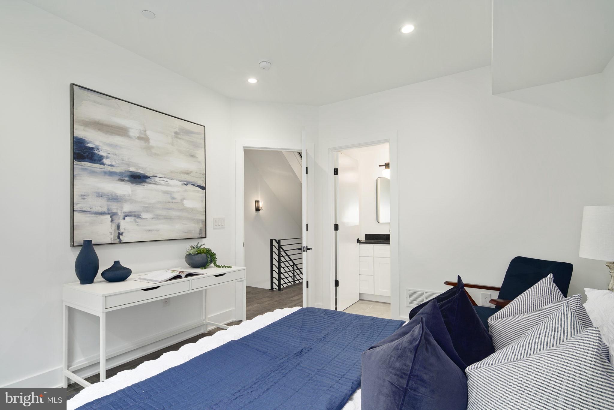 GRADUATE HOSPITAL - Residential