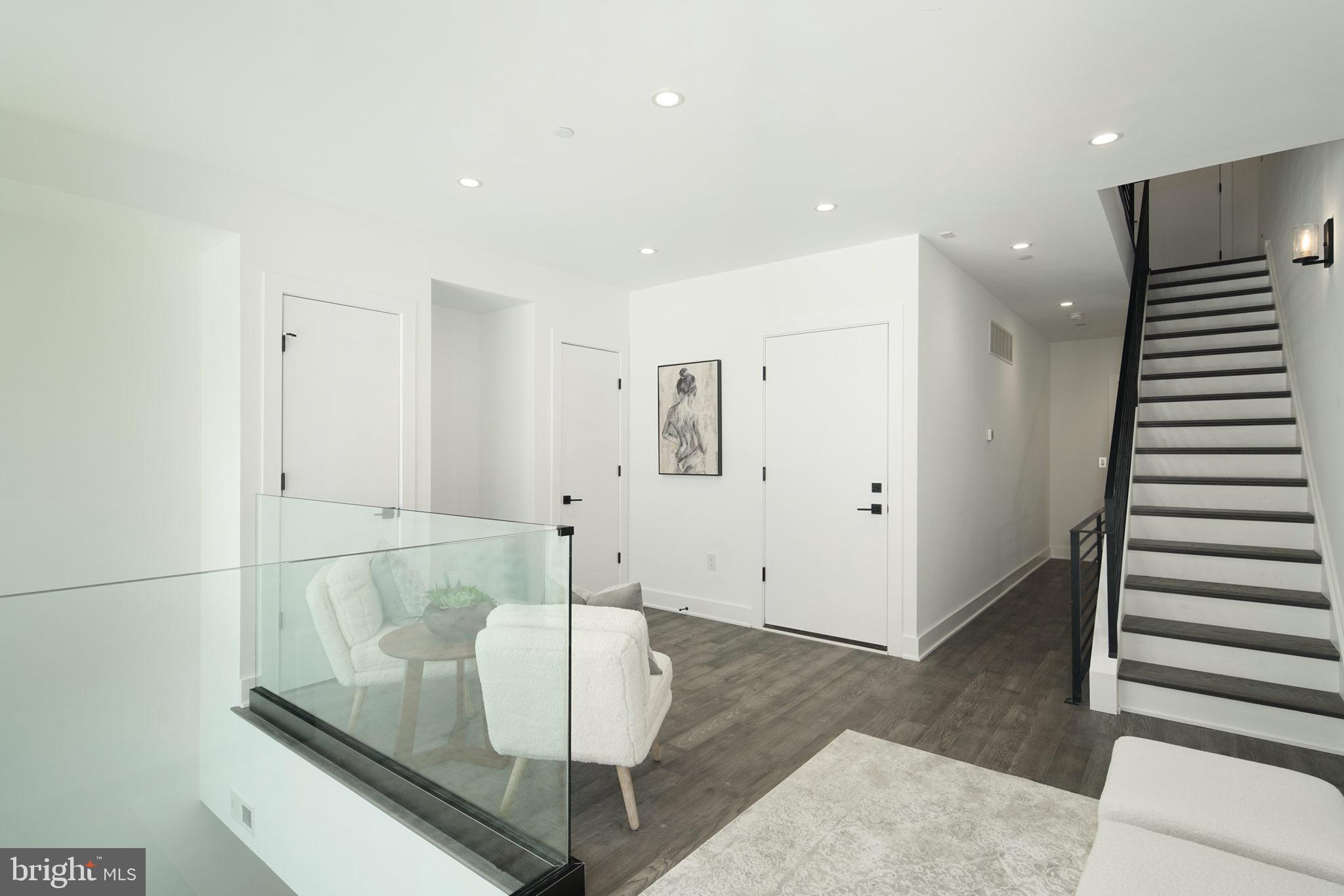 GRADUATE HOSPITAL - Residential