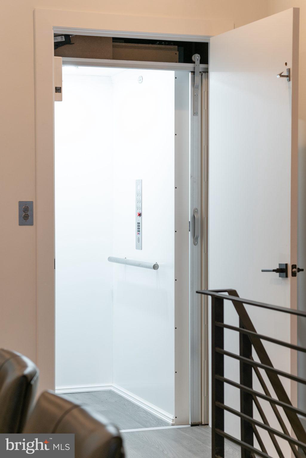 GRADUATE HOSPITAL - Residential