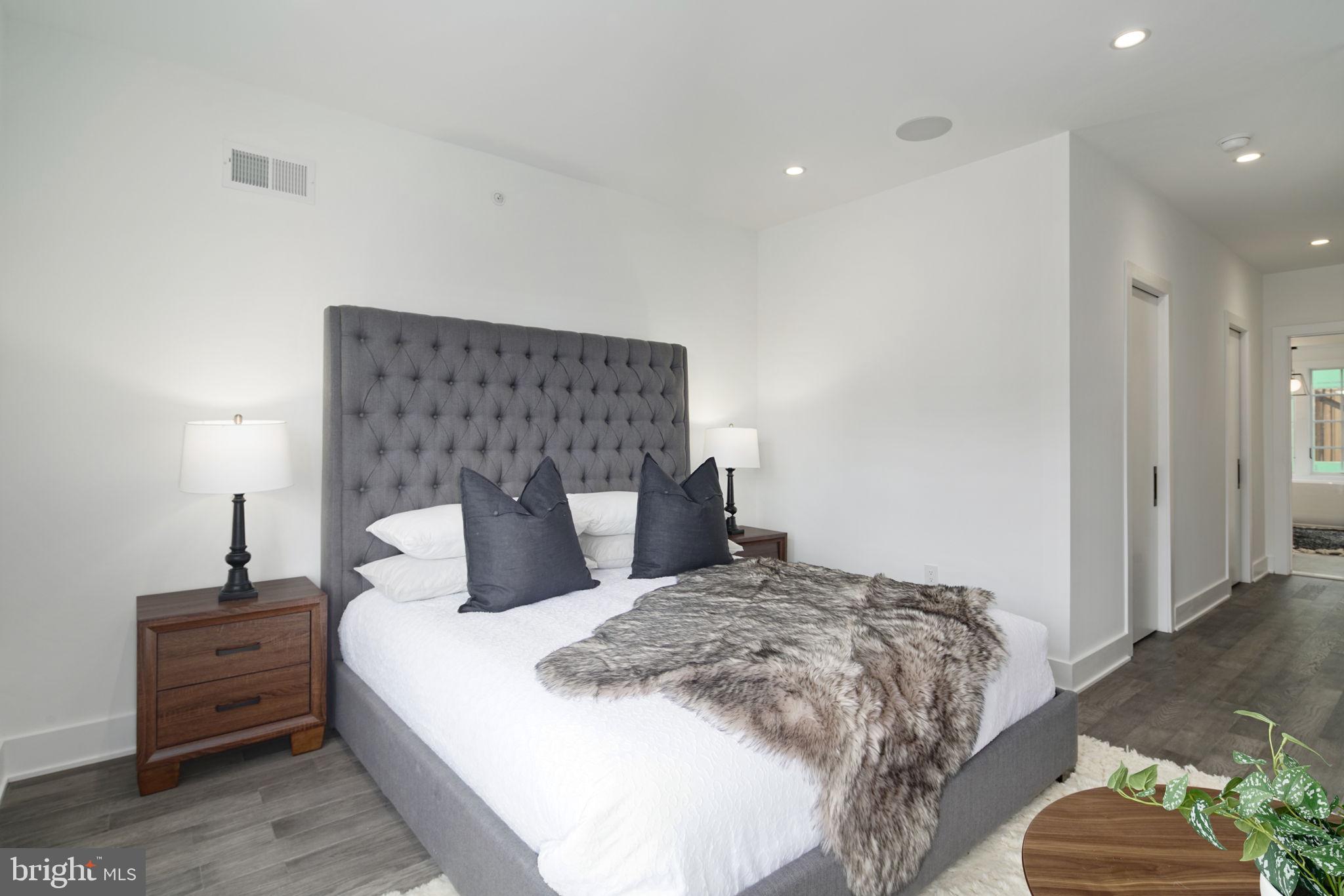 GRADUATE HOSPITAL - Residential